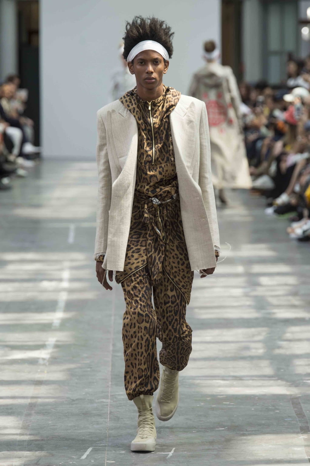 Fashion Week Paris Spring/Summer 2018 look 17 from the Sankuanz collection menswear
