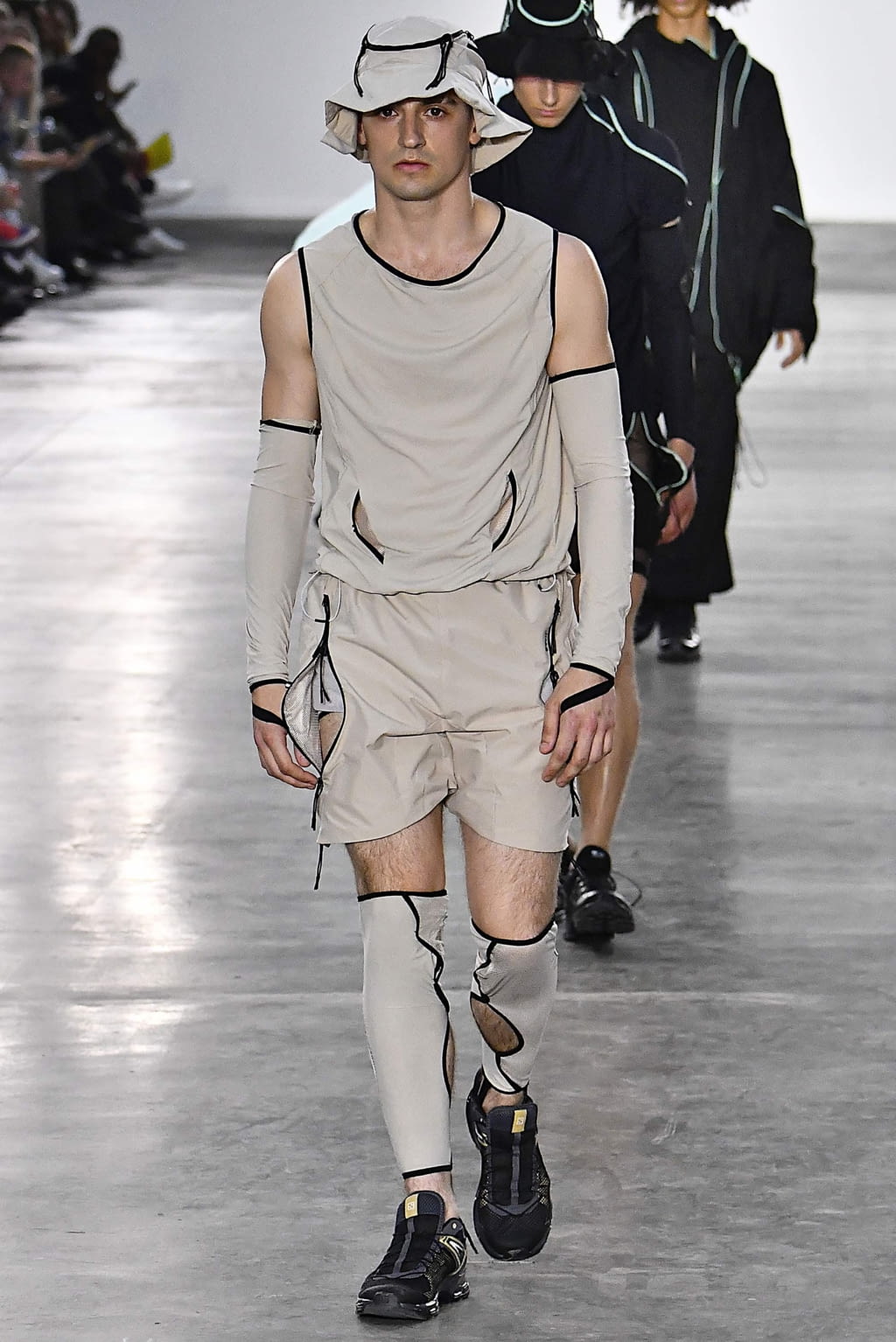 Fashion Week London Spring/Summer 2020 look 5 from the Fashion East collection 男装