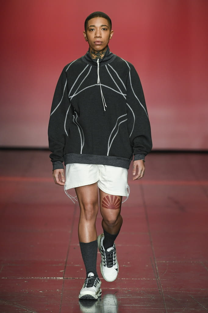 Fashion Week London Fall/Winter 2022 look 15 from the Saul Nash collection menswear