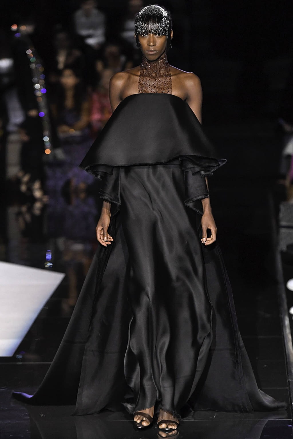 Fashion Week Paris Fall/Winter 2019 look 13 de la collection Schiaparelli couture