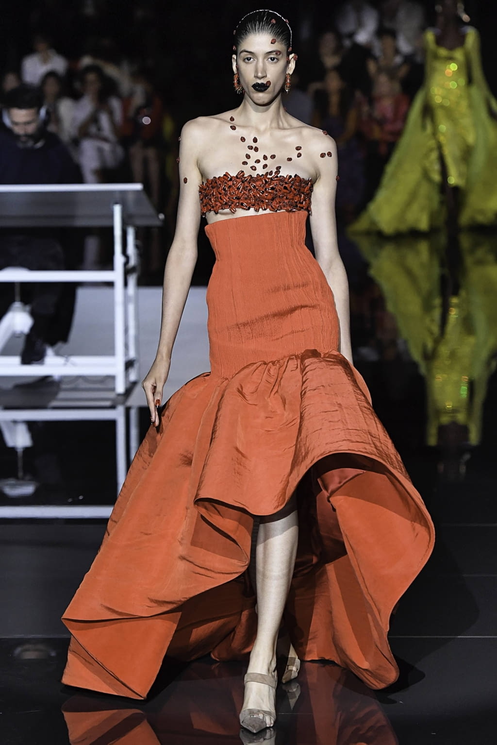 Fashion Week Paris Fall/Winter 2019 look 25 de la collection Schiaparelli couture