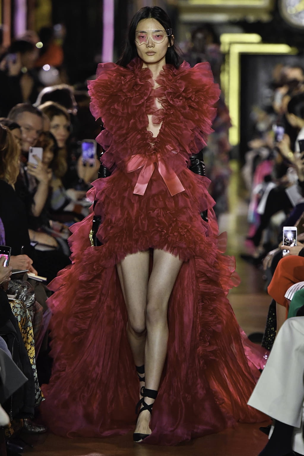 Fashion Week Paris Spring/Summer 2019 look 35 from the Schiaparelli collection couture