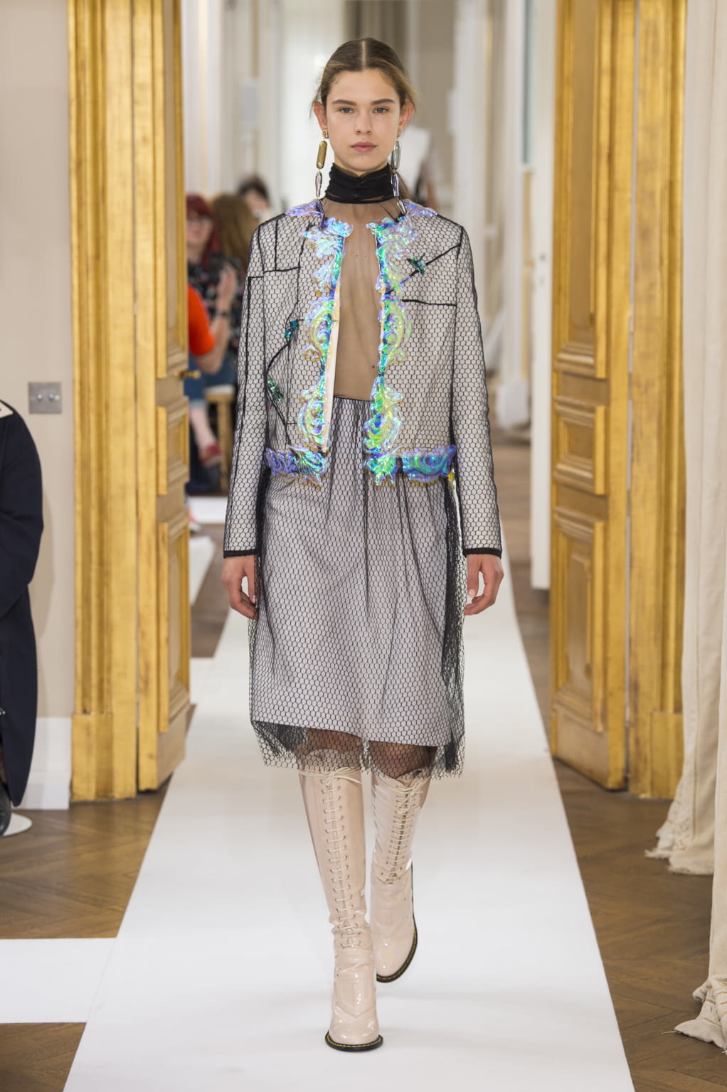 Fashion Week Paris Fall/Winter 2017 look 4 from the Schiaparelli collection couture