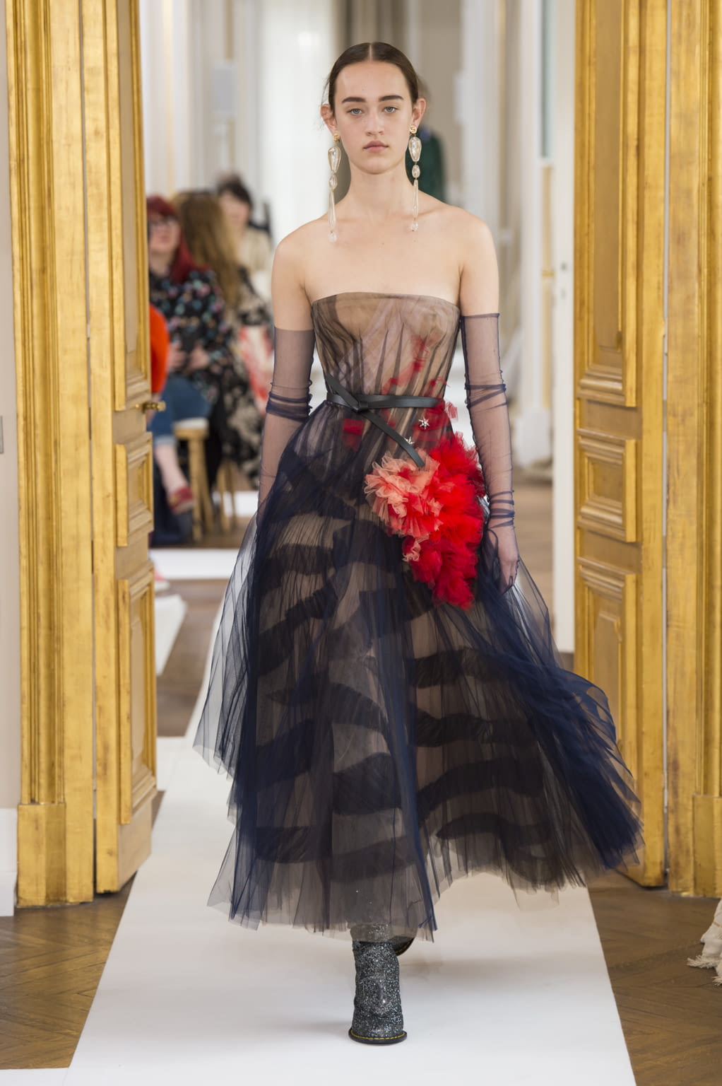 Fashion Week Paris Fall/Winter 2017 look 13 from the Schiaparelli collection couture
