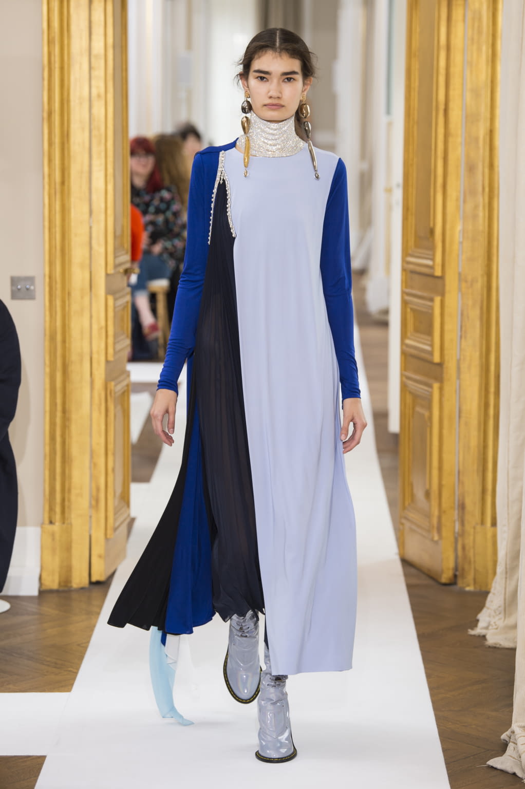 Fashion Week Paris Fall/Winter 2017 look 17 de la collection Schiaparelli couture