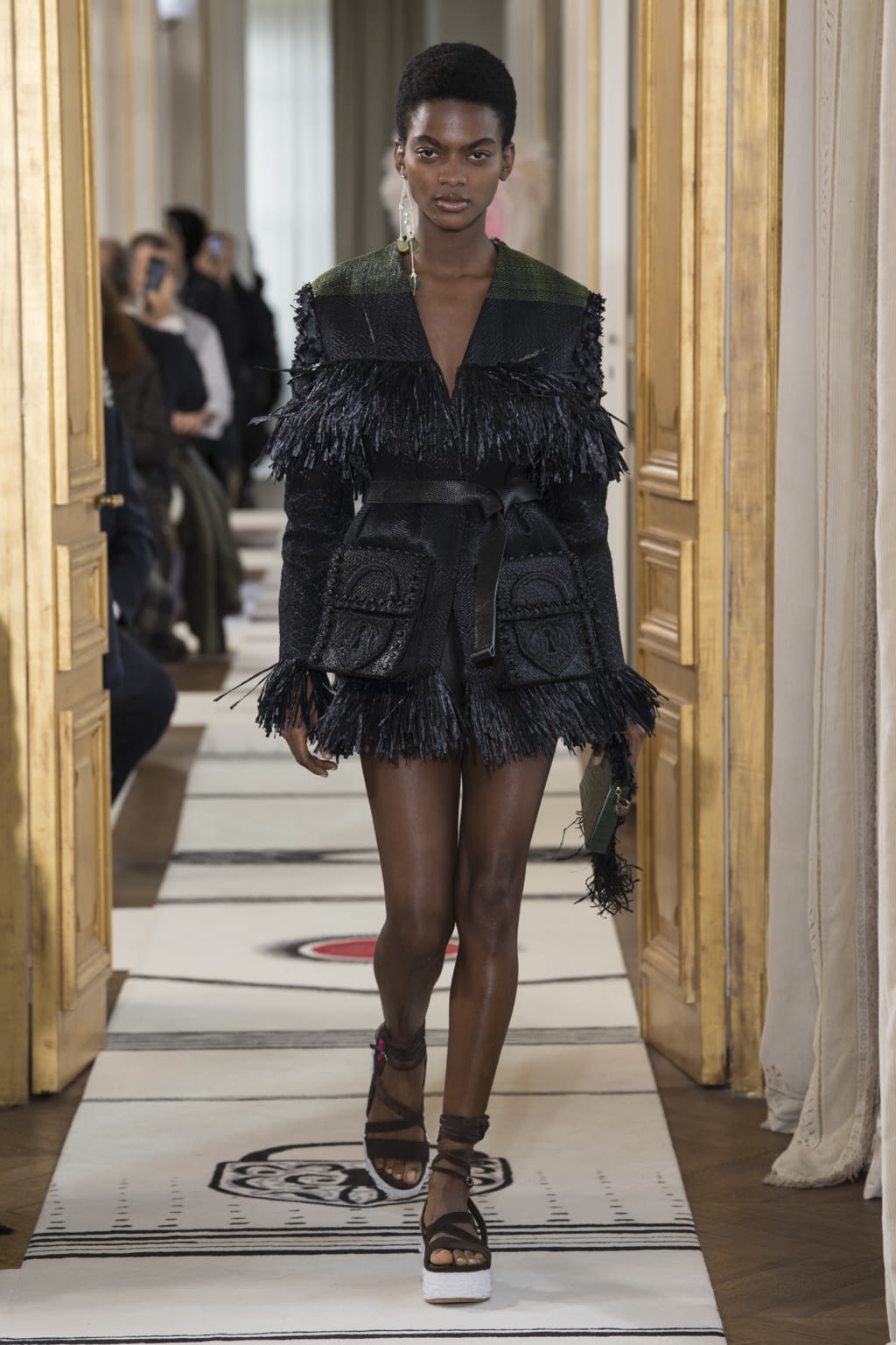 Fashion Week Paris Spring/Summer 2018 look 10 from the Schiaparelli collection couture