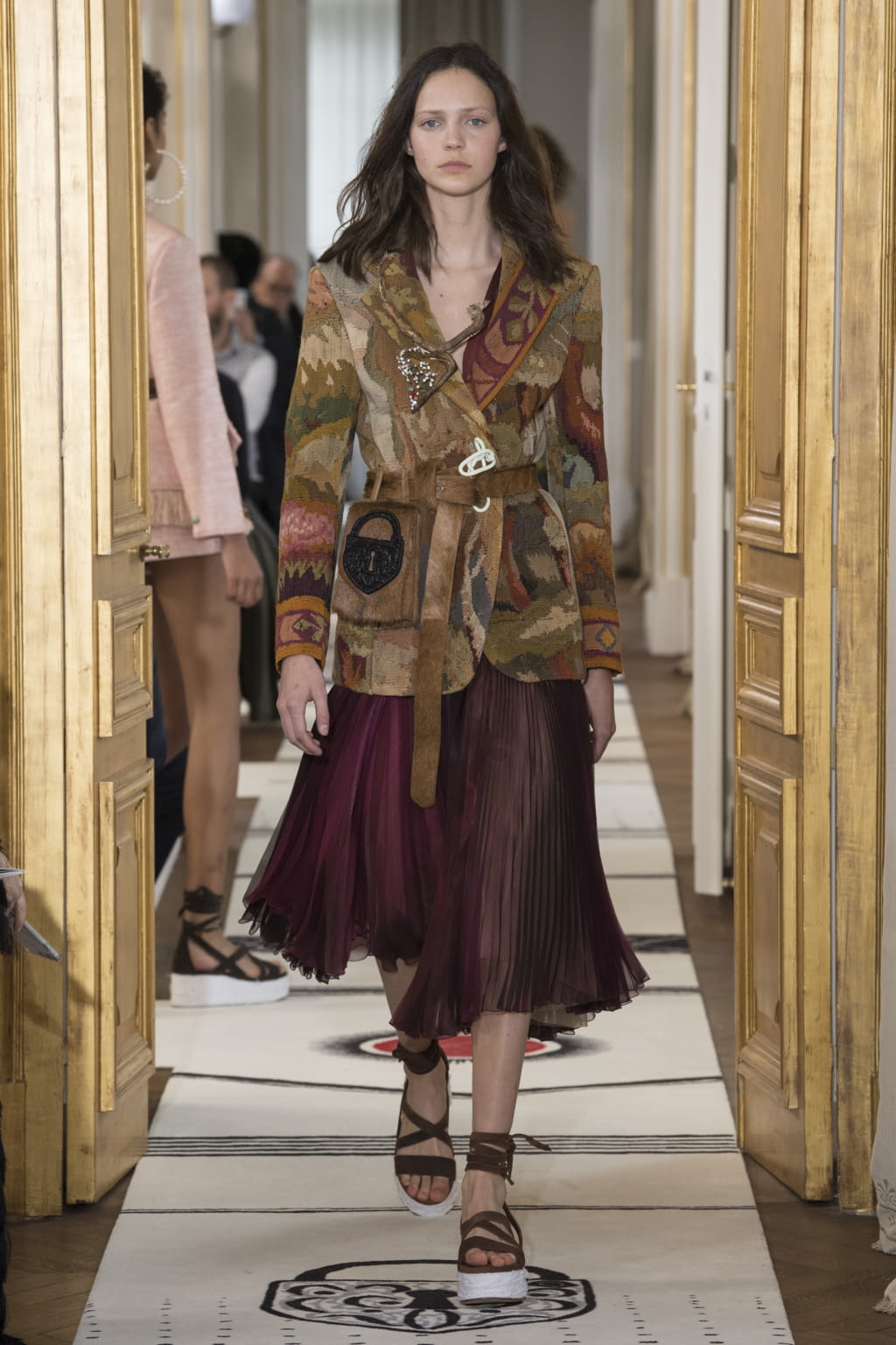 Fashion Week Paris Spring/Summer 2018 look 14 de la collection Schiaparelli couture