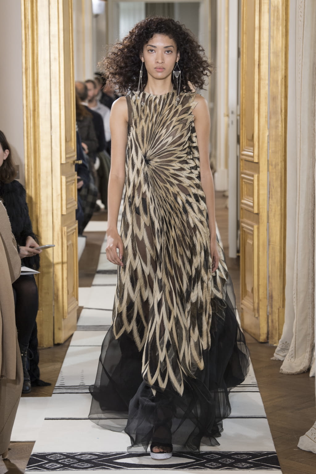 Fashion Week Paris Spring/Summer 2018 look 35 de la collection Schiaparelli couture