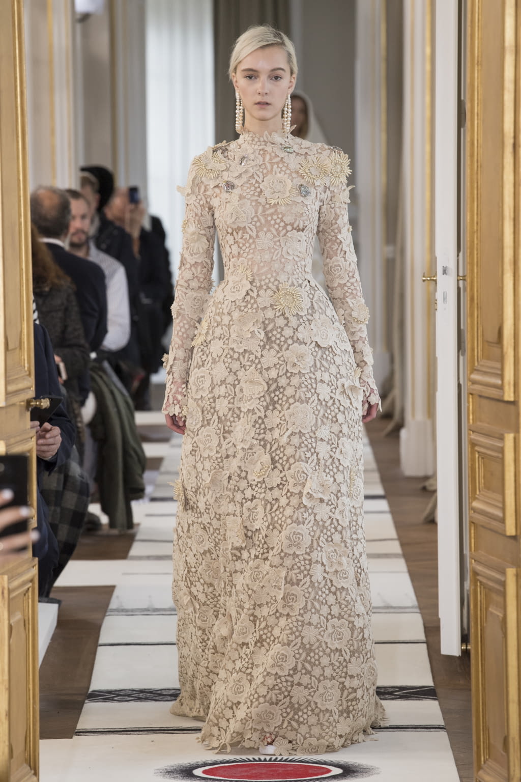 Fashion Week Paris Spring/Summer 2018 look 41 de la collection Schiaparelli couture