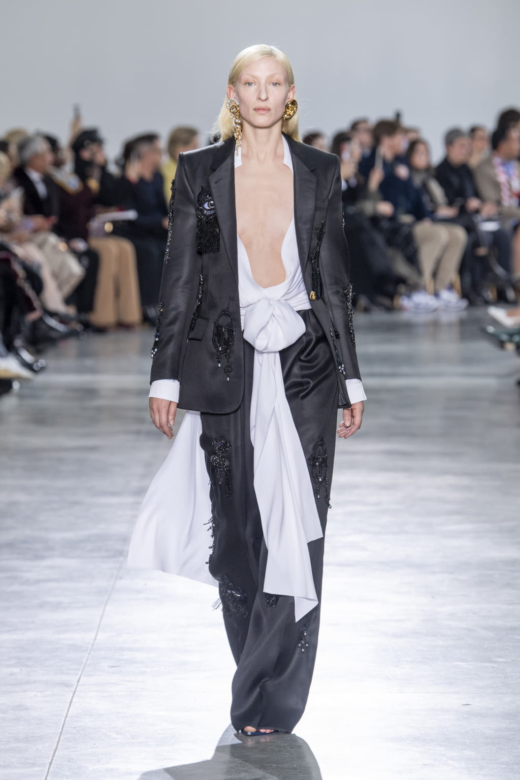 Fashion Week Paris Spring/Summer 2020 look 1 from the Schiaparelli collection 高级定制