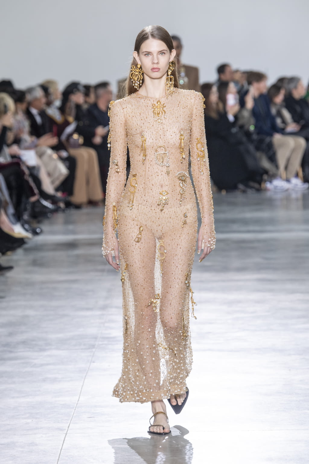 Fashion Week Paris Spring/Summer 2020 look 10 de la collection Schiaparelli couture