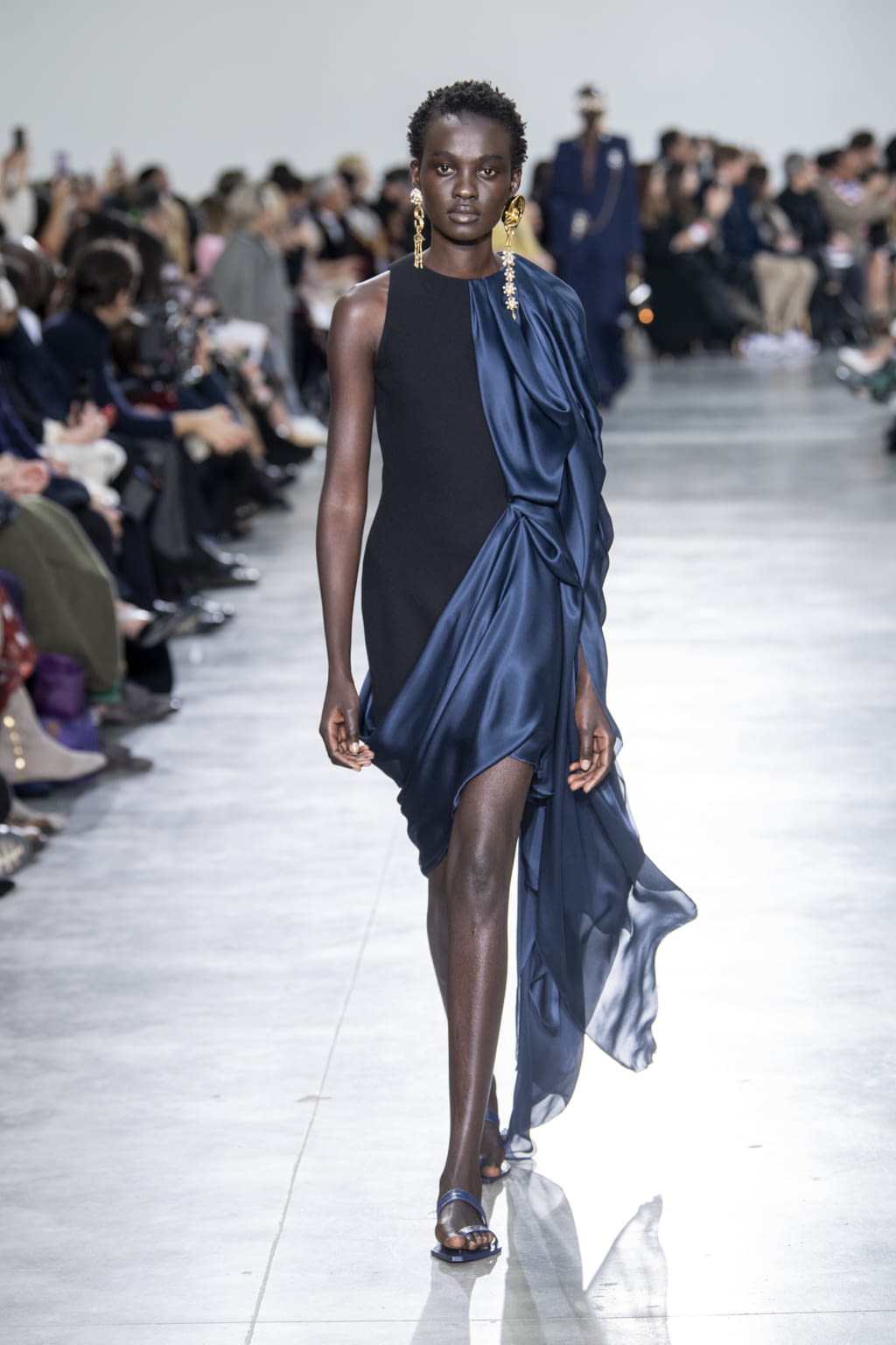 Fashion Week Paris Spring/Summer 2020 look 16 de la collection Schiaparelli couture
