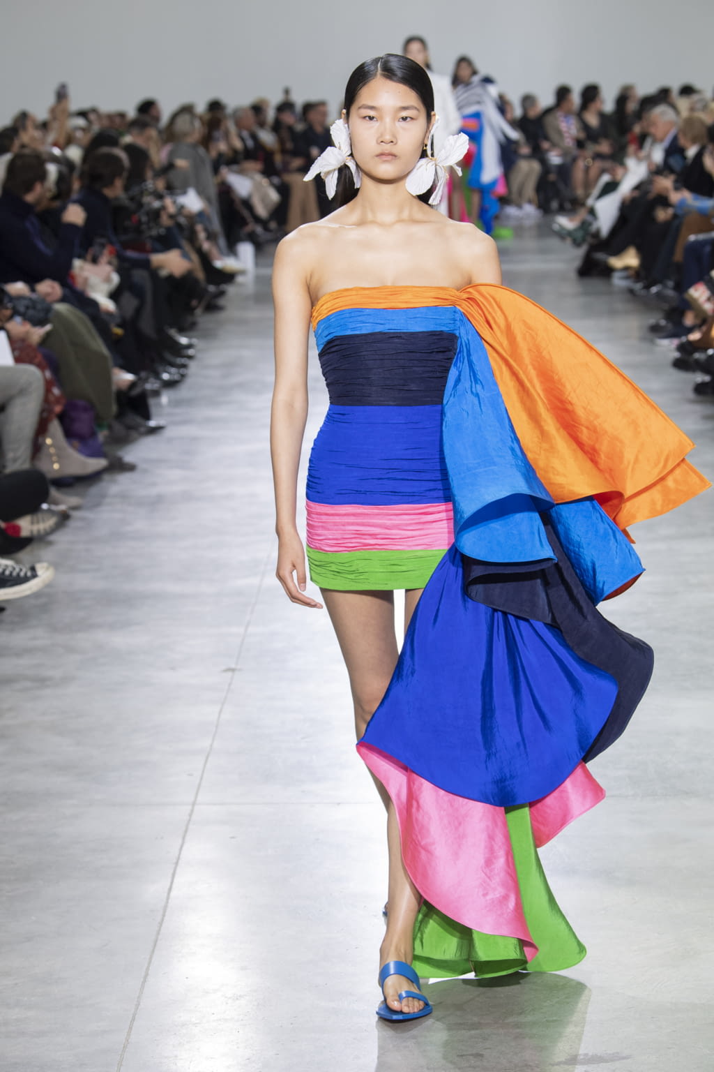 Fashion Week Paris Spring/Summer 2020 look 30 de la collection Schiaparelli couture