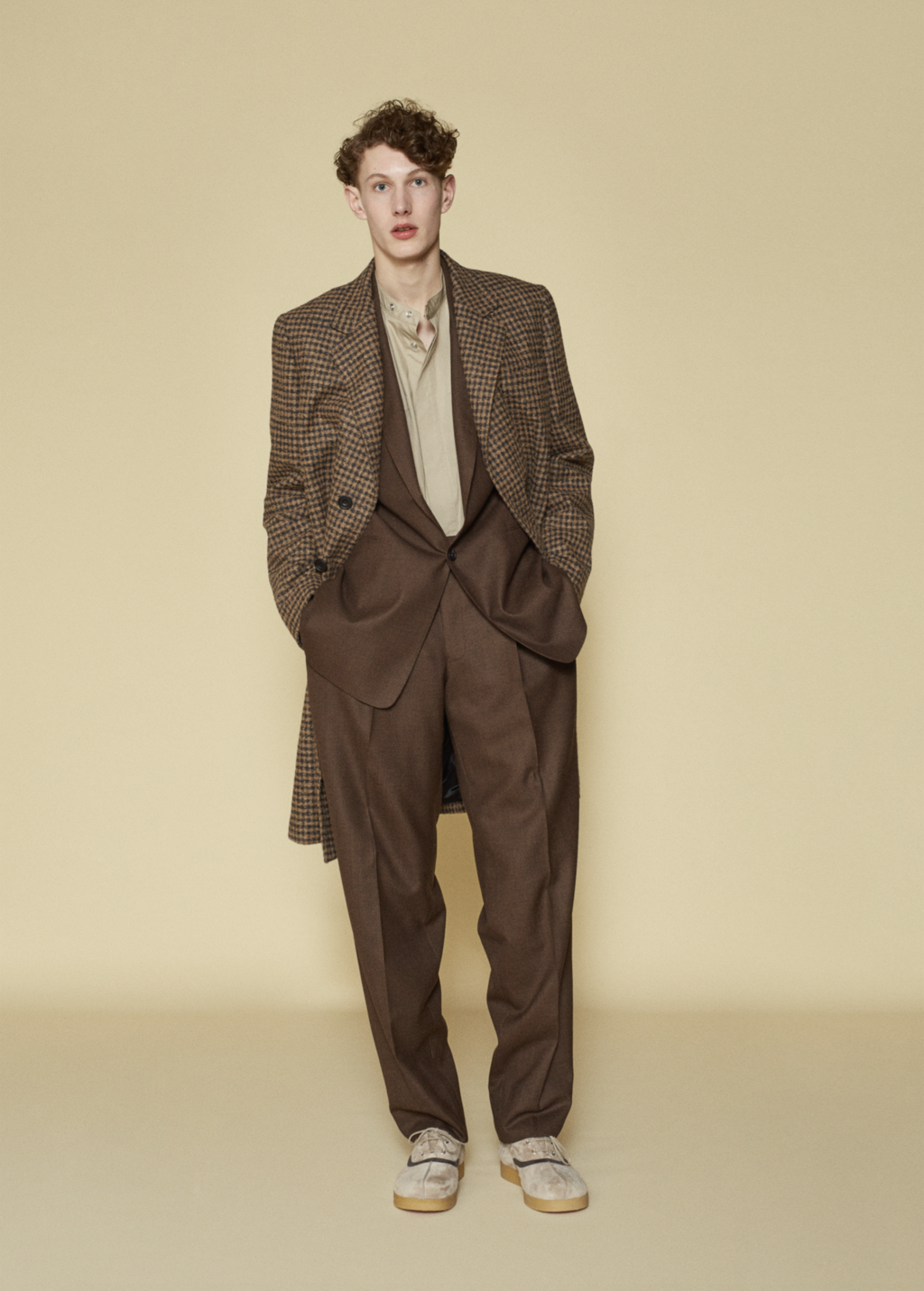 Fashion Week London Fall/Winter 2017 look 2 from the E. Tautz collection menswear