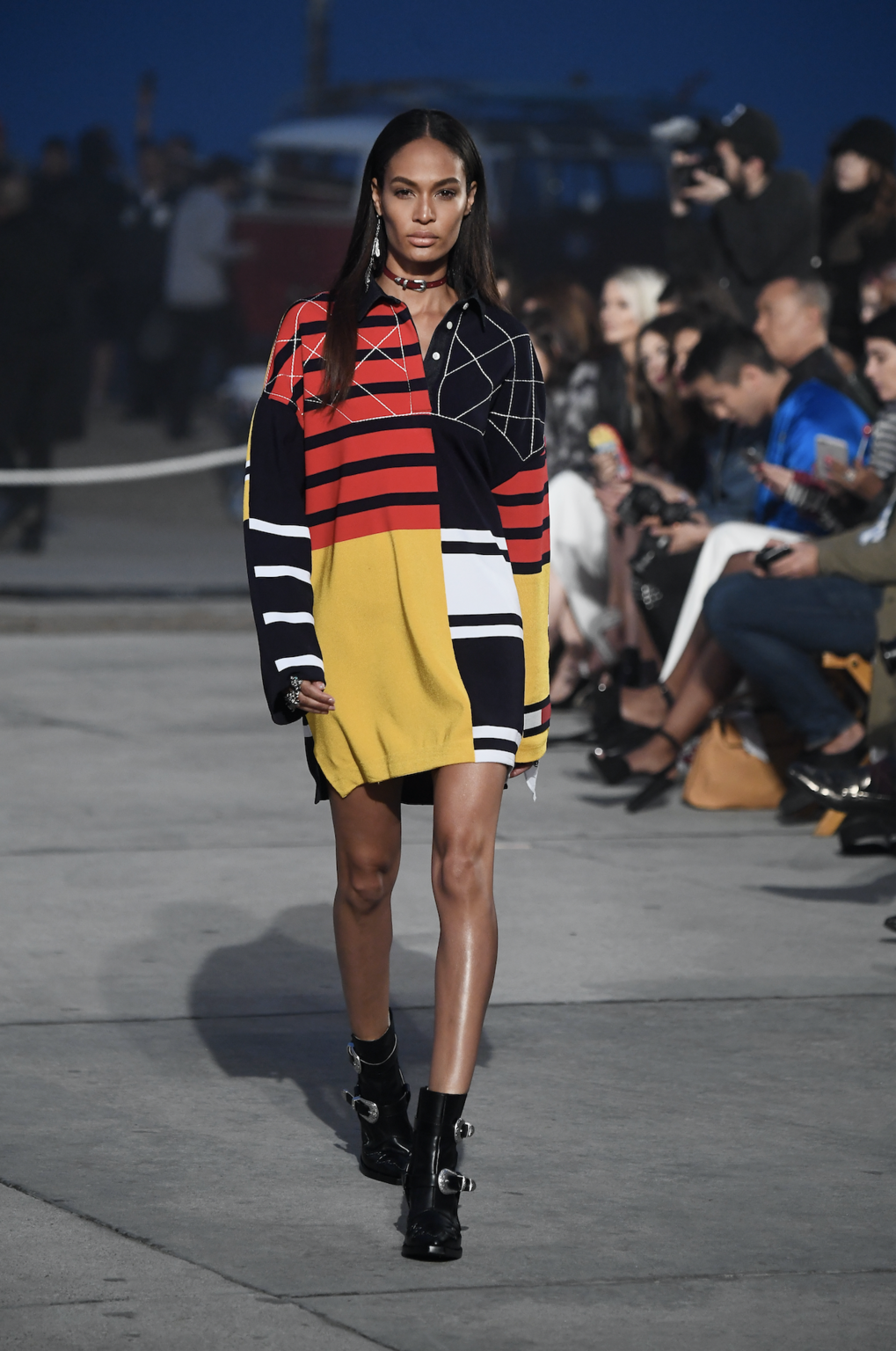 Fashion Week New York Spring/Summer 2017 look 4 from the Tommy Hilfiger collection 女装