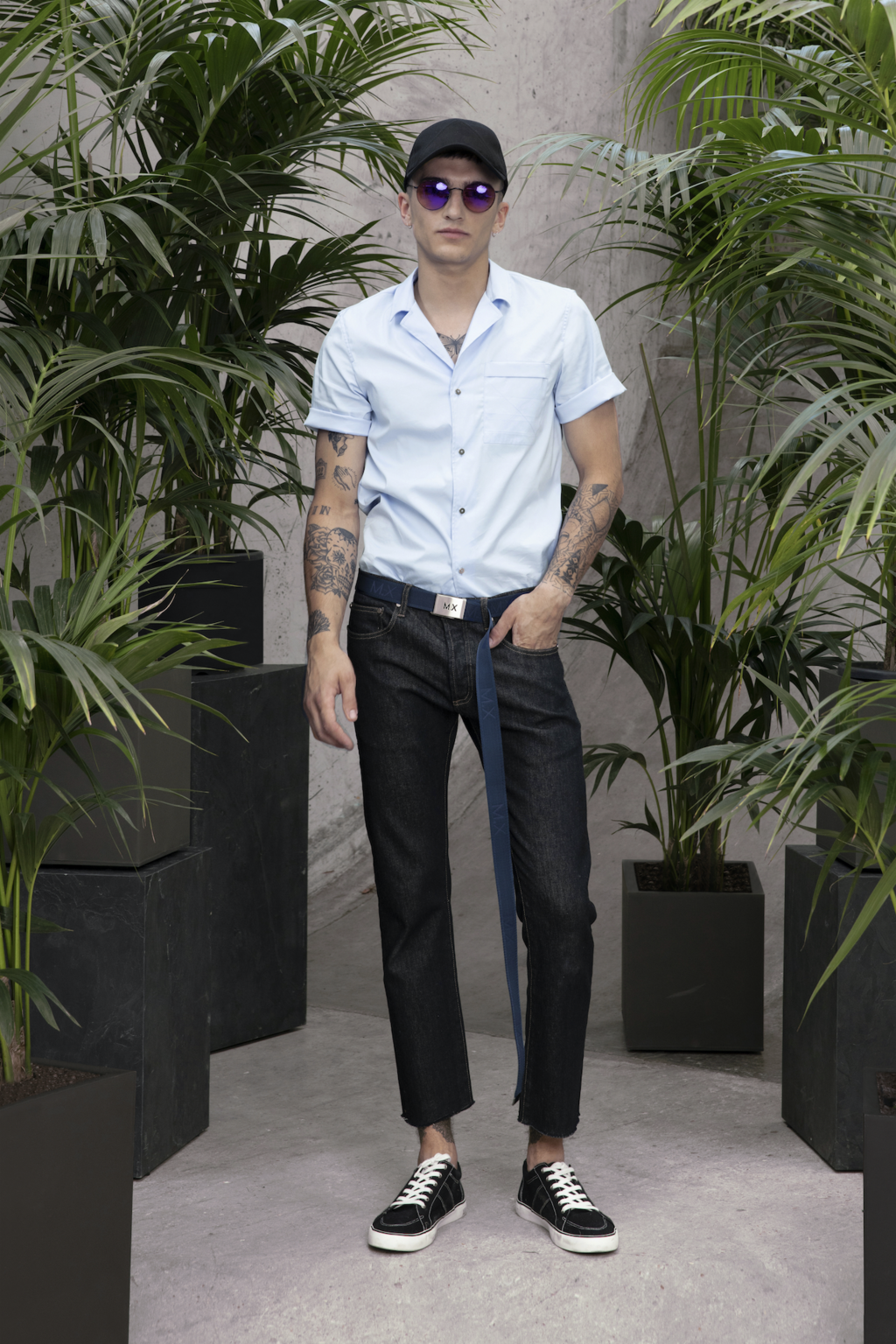 Fashion Week Paris Spring/Summer 2019 look 28 from the M.X PARIS collection menswear