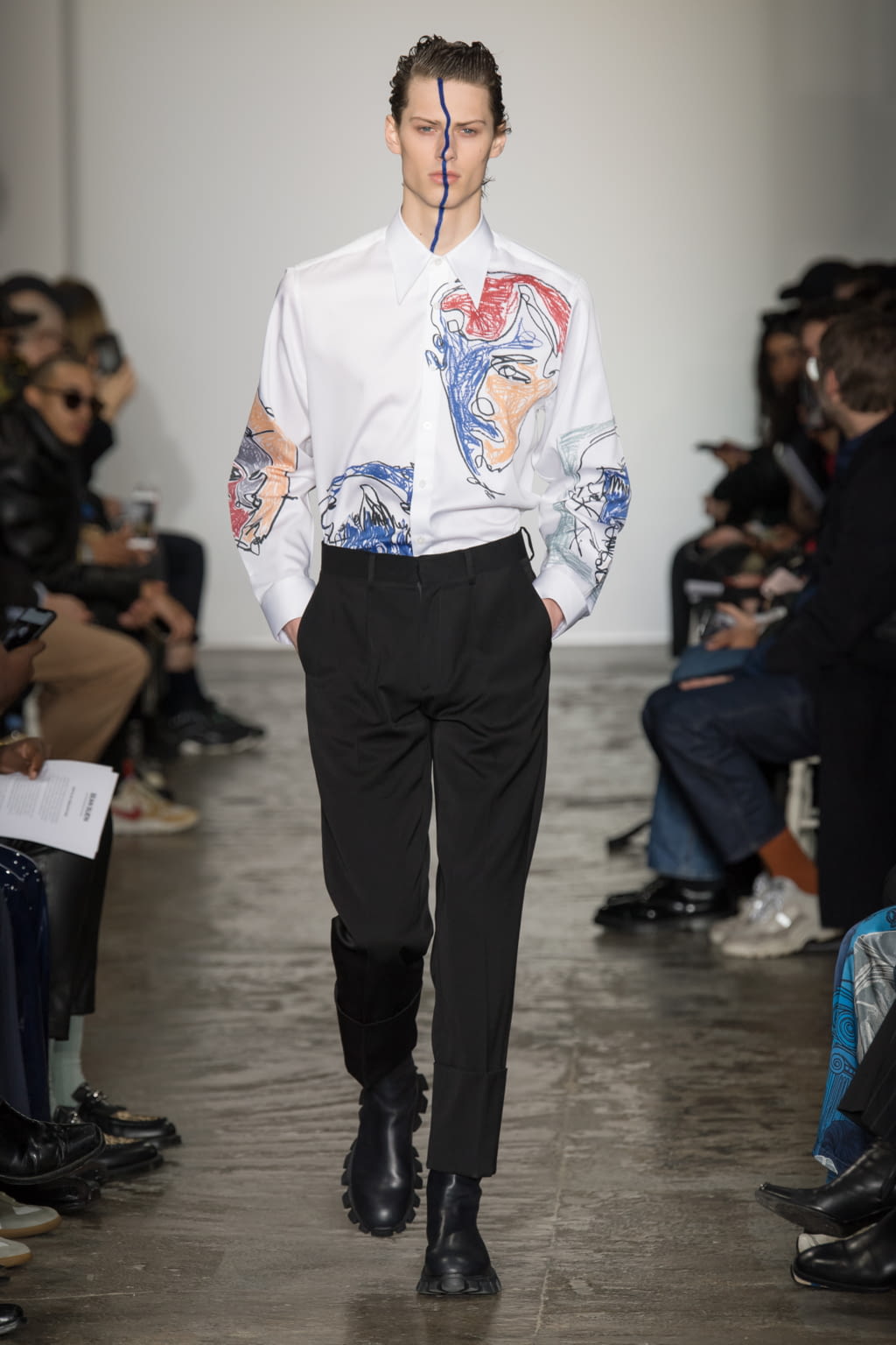 Fashion Week Paris Fall/Winter 2020 look 7 from the Sean Suen collection menswear