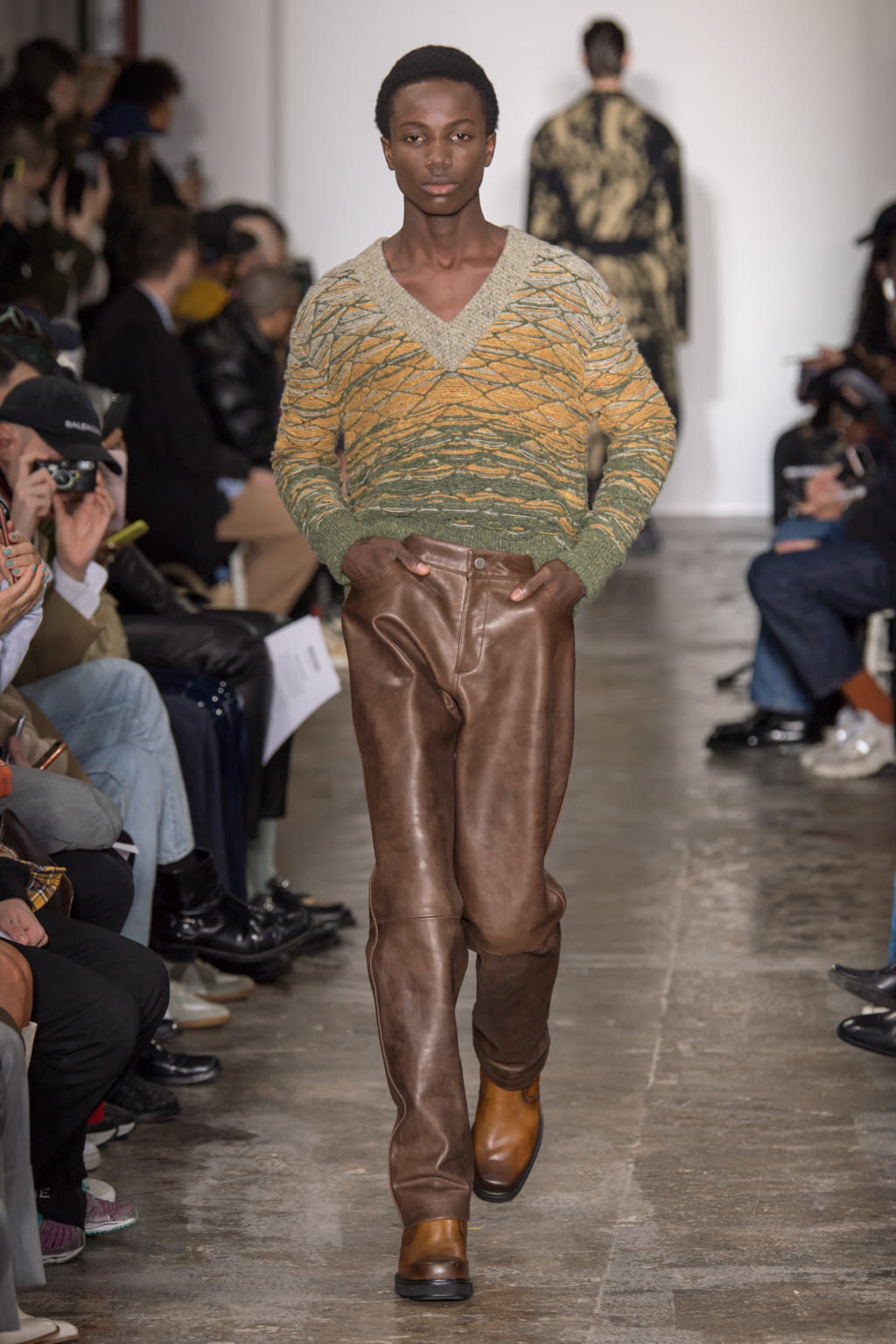 Fashion Week Paris Fall/Winter 2020 look 11 from the Sean Suen collection 男装
