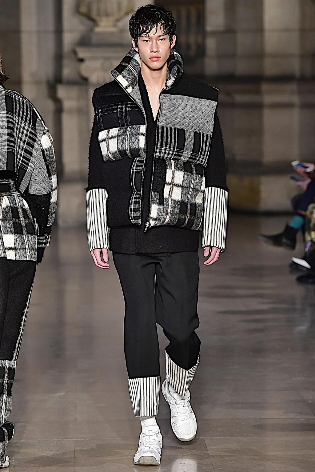 Fashion Week Paris Fall/Winter 2019 look 20 de la collection Sean Suen menswear
