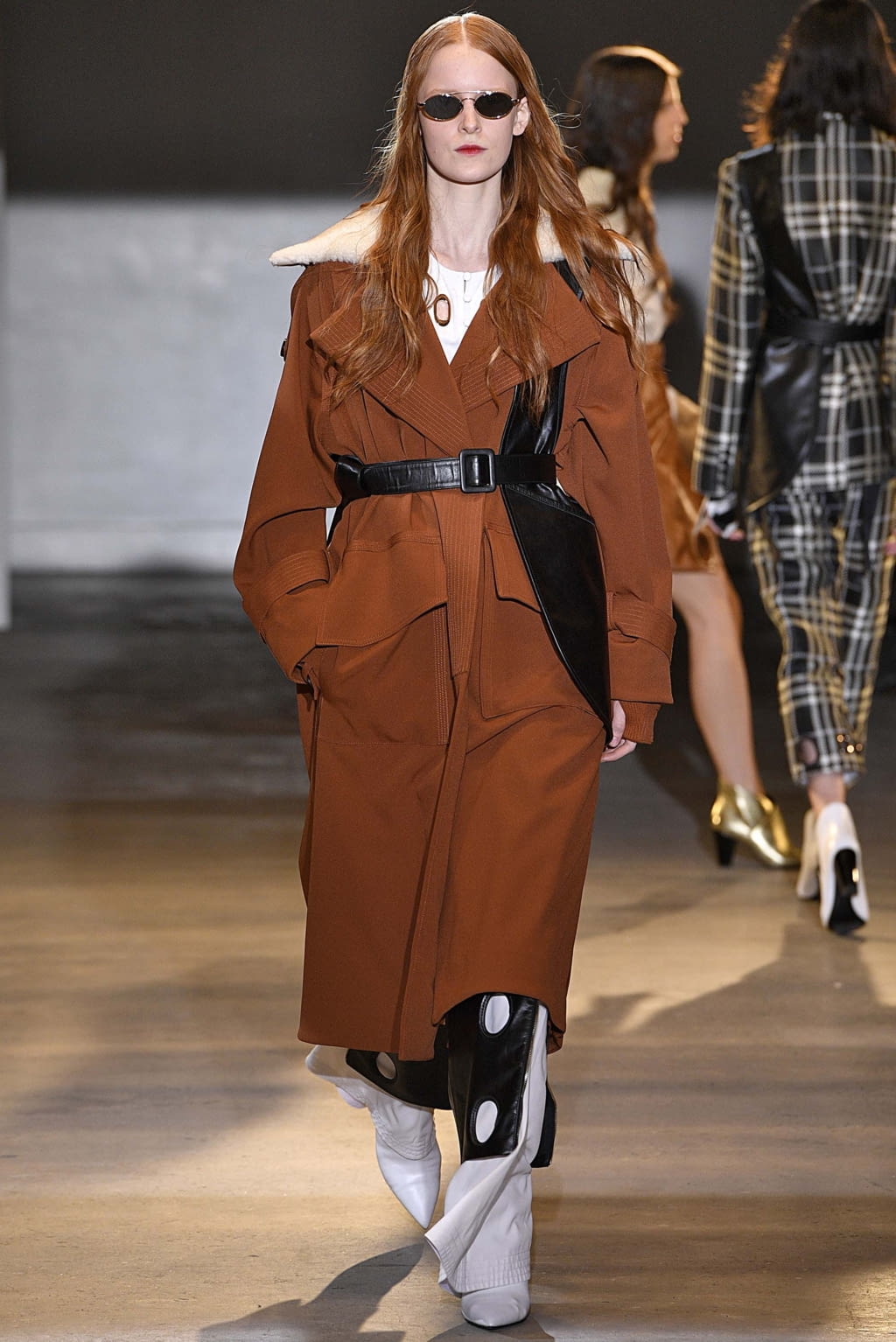 Fashion Week New York Fall/Winter 2018 look 14 from the Self Portrait collection womenswear