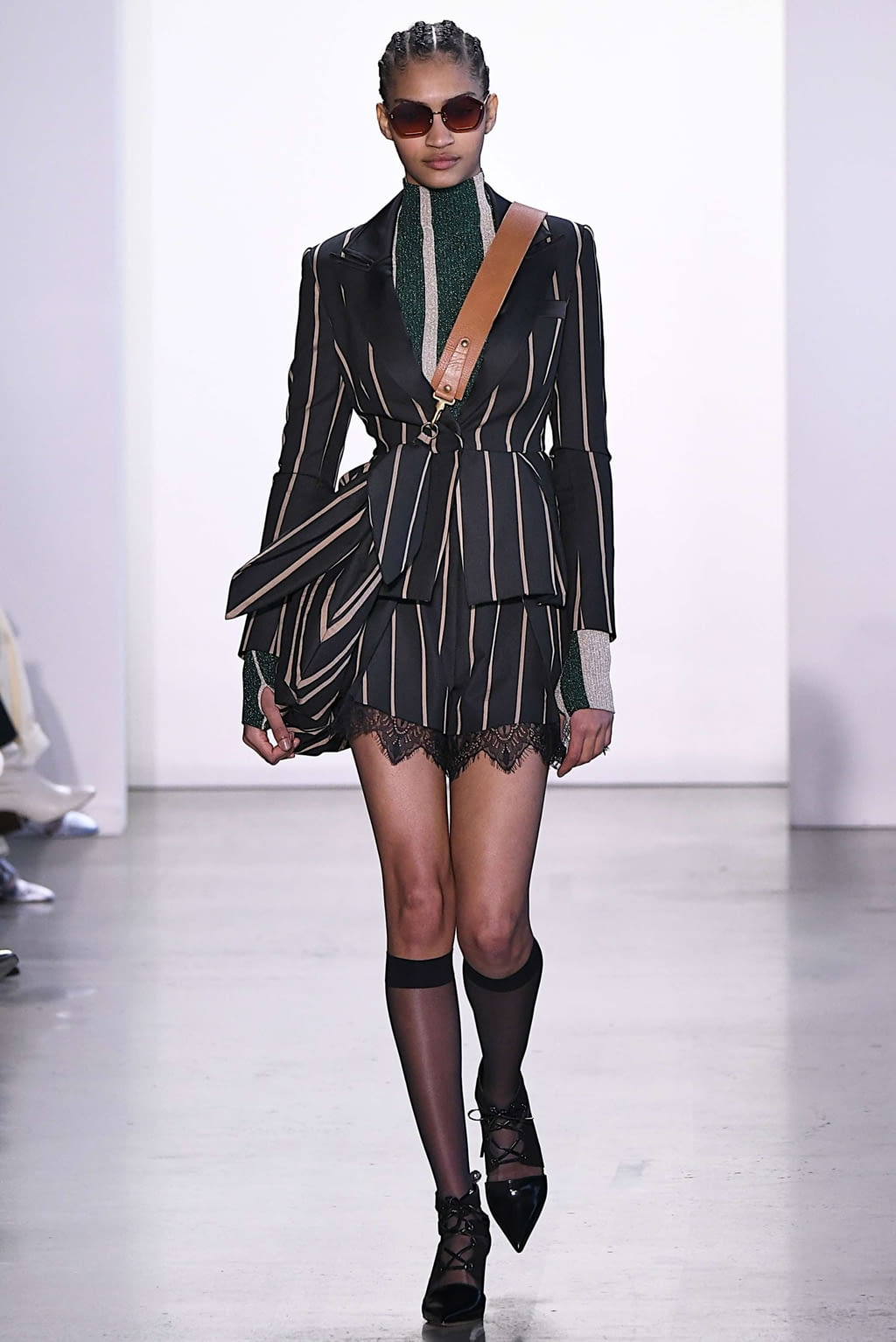 Fashion Week New York Fall/Winter 2019 look 30 from the Self Portrait collection womenswear