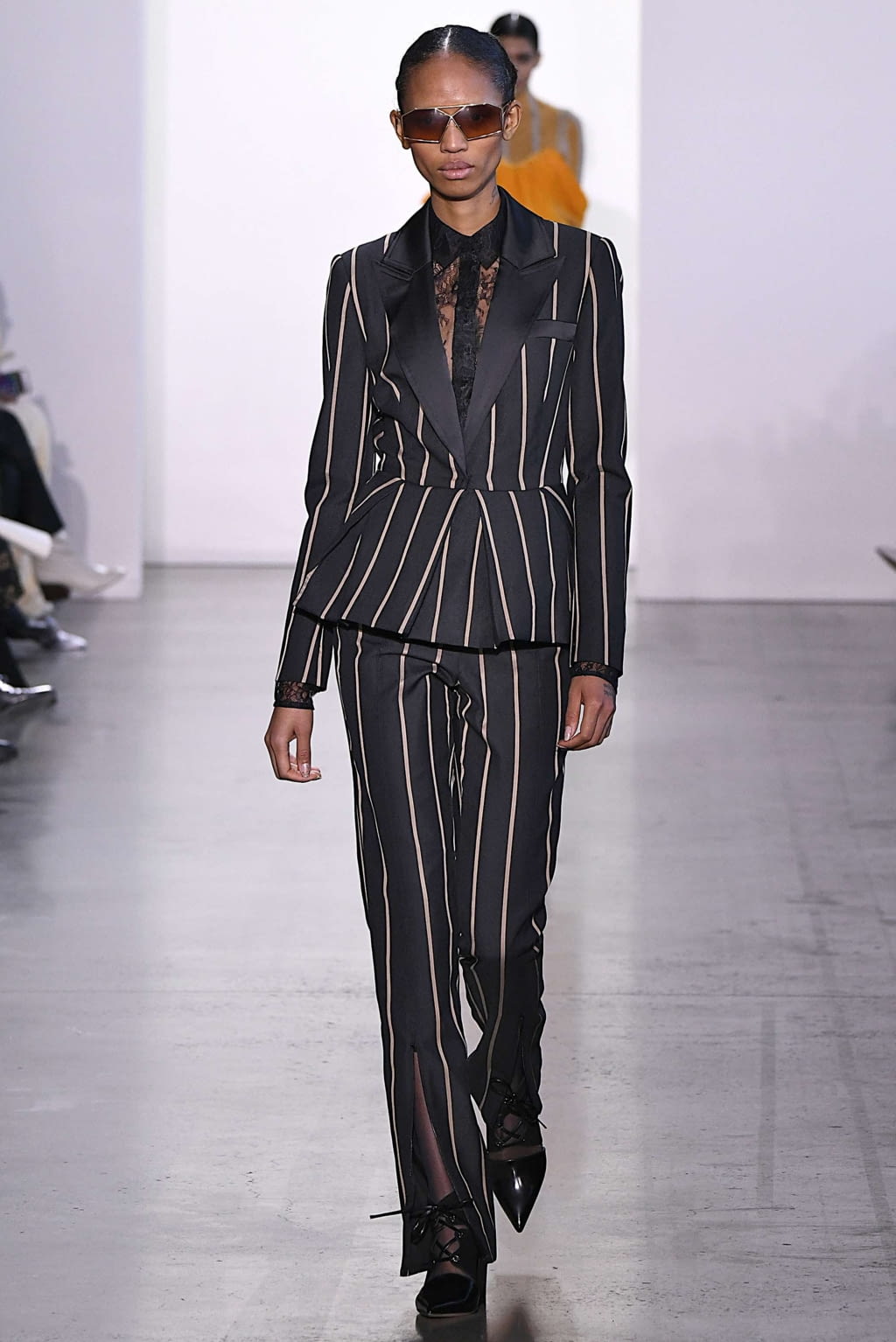 Fashion Week New York Fall/Winter 2019 look 35 from the Self Portrait collection womenswear