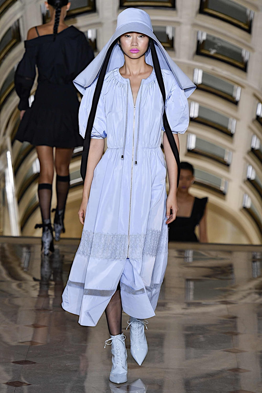 Fashion Week New York Spring/Summer 2020 look 8 from the Self Portrait collection womenswear