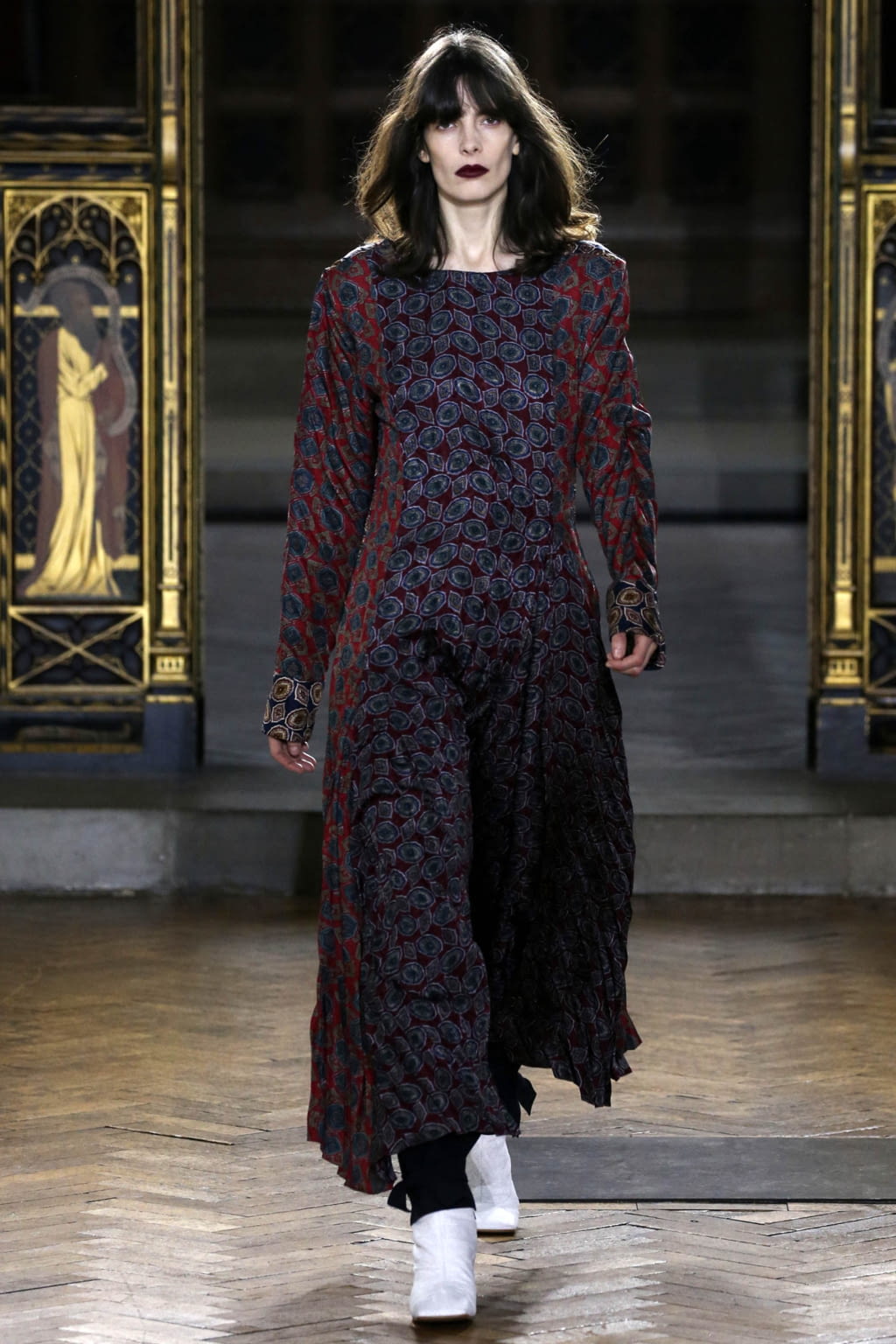 Fashion Week London Fall/Winter 2017 look 13 from the Sharon Wauchob collection 女装