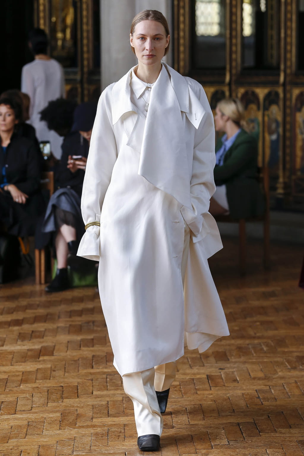 Fashion Week London Spring/Summer 2018 look 5 de la collection Sharon Wauchob womenswear