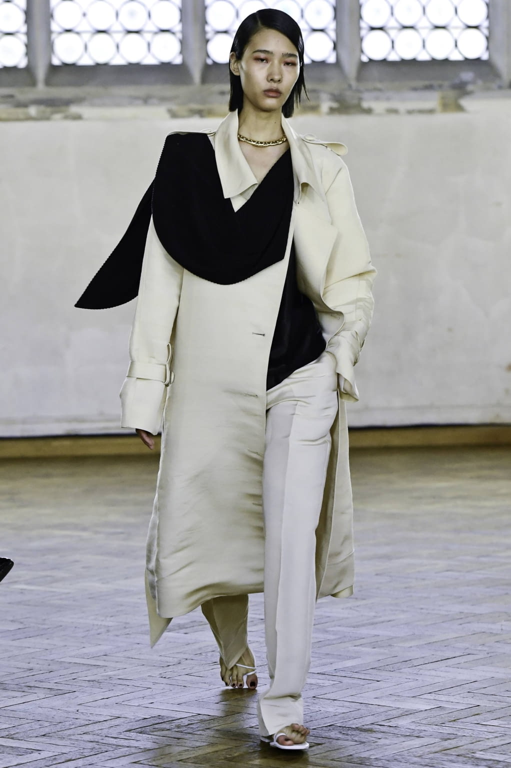 Fashion Week London Spring/Summer 2020 look 26 from the Sharon Wauchob collection womenswear