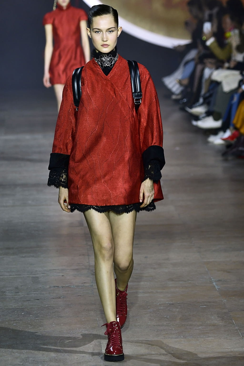 Fashion Week Paris Fall/Winter 2019 look 11 from the Shiatzy Chen collection 女装