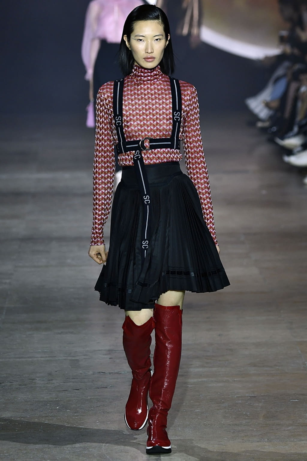 Fashion Week Paris Fall/Winter 2019 look 14 from the Shiatzy Chen collection 女装