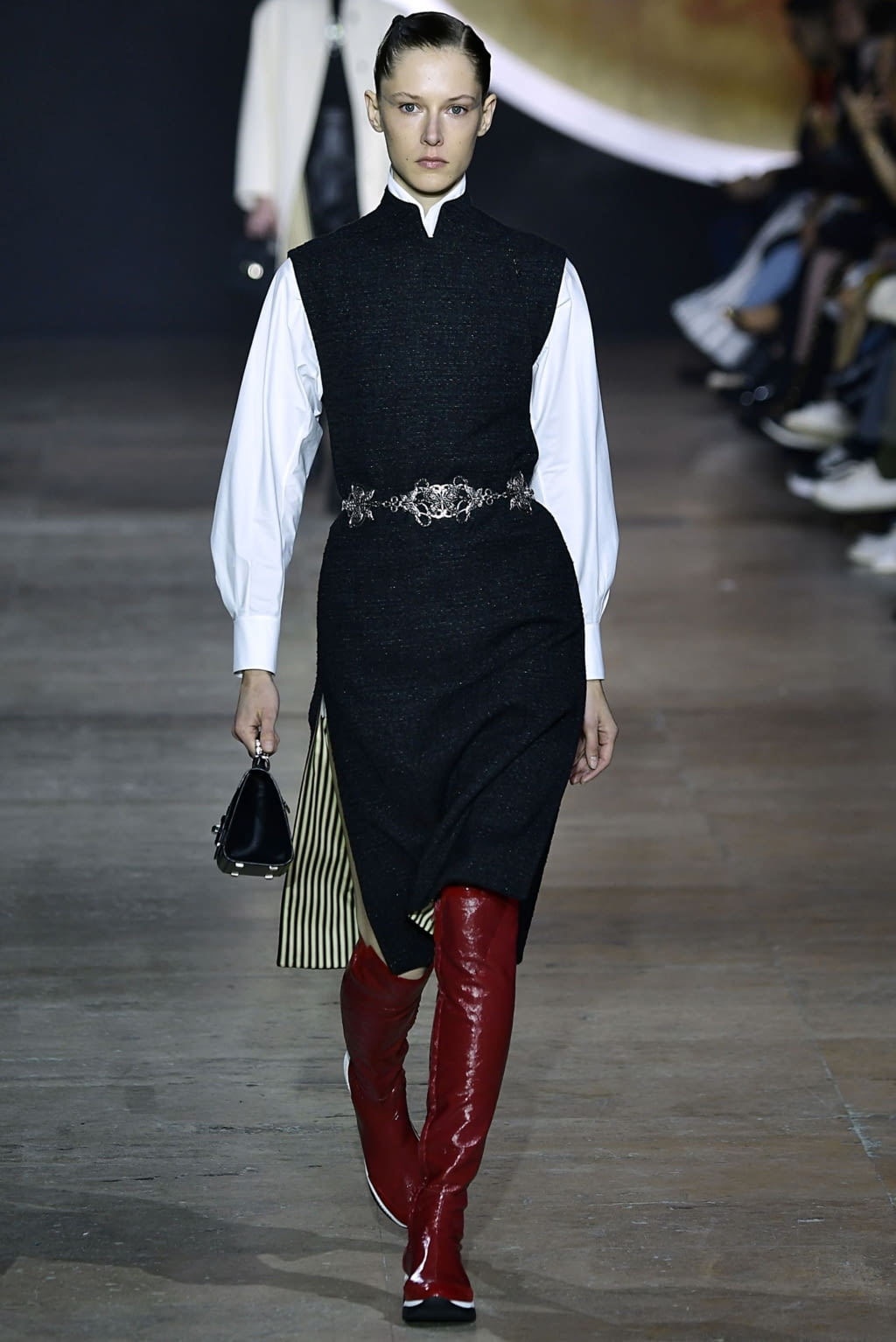 Fashion Week Paris Fall/Winter 2019 look 21 from the Shiatzy Chen collection 女装