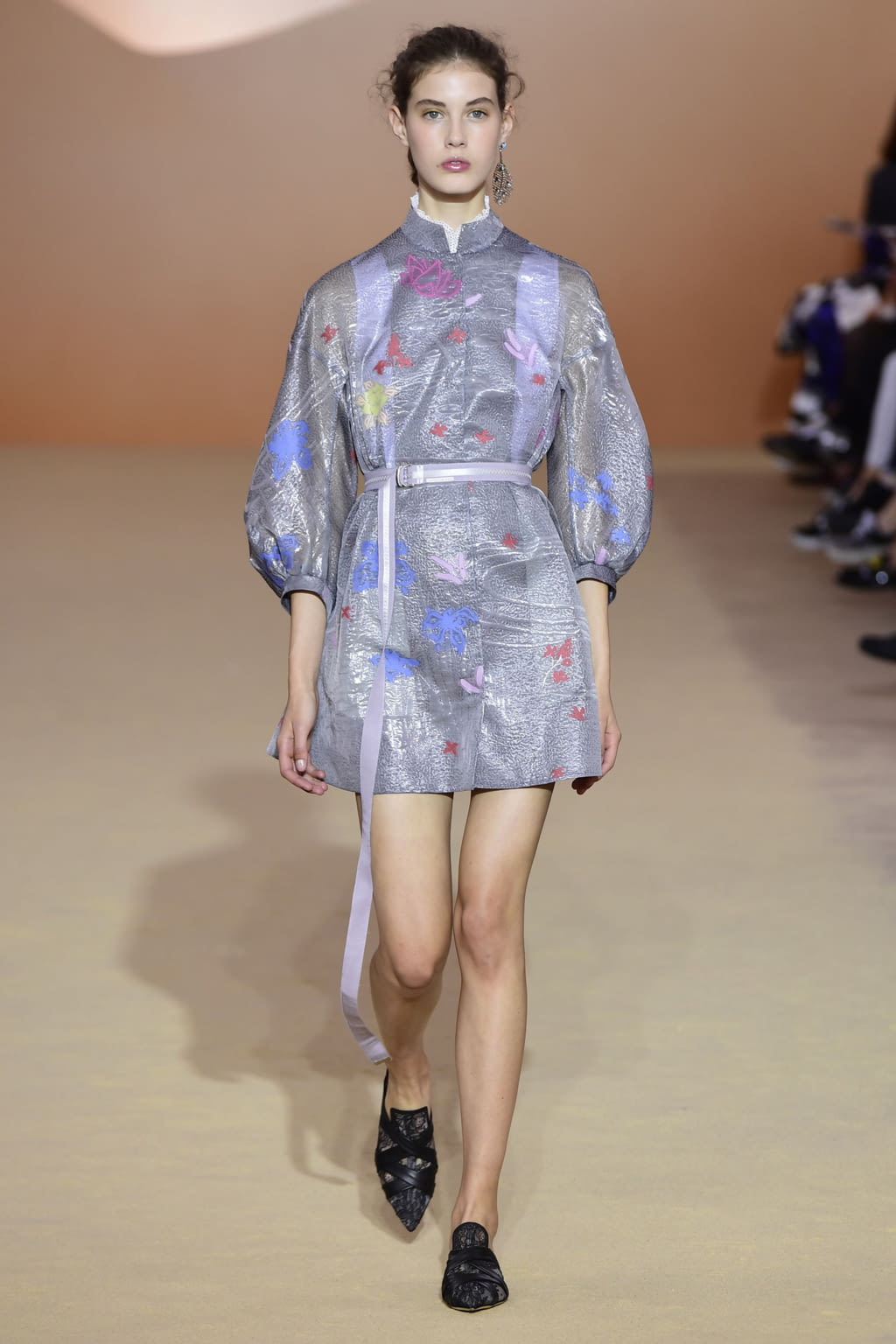 Fashion Week Paris Spring/Summer 2018 look 22 de la collection Shiatzy Chen womenswear
