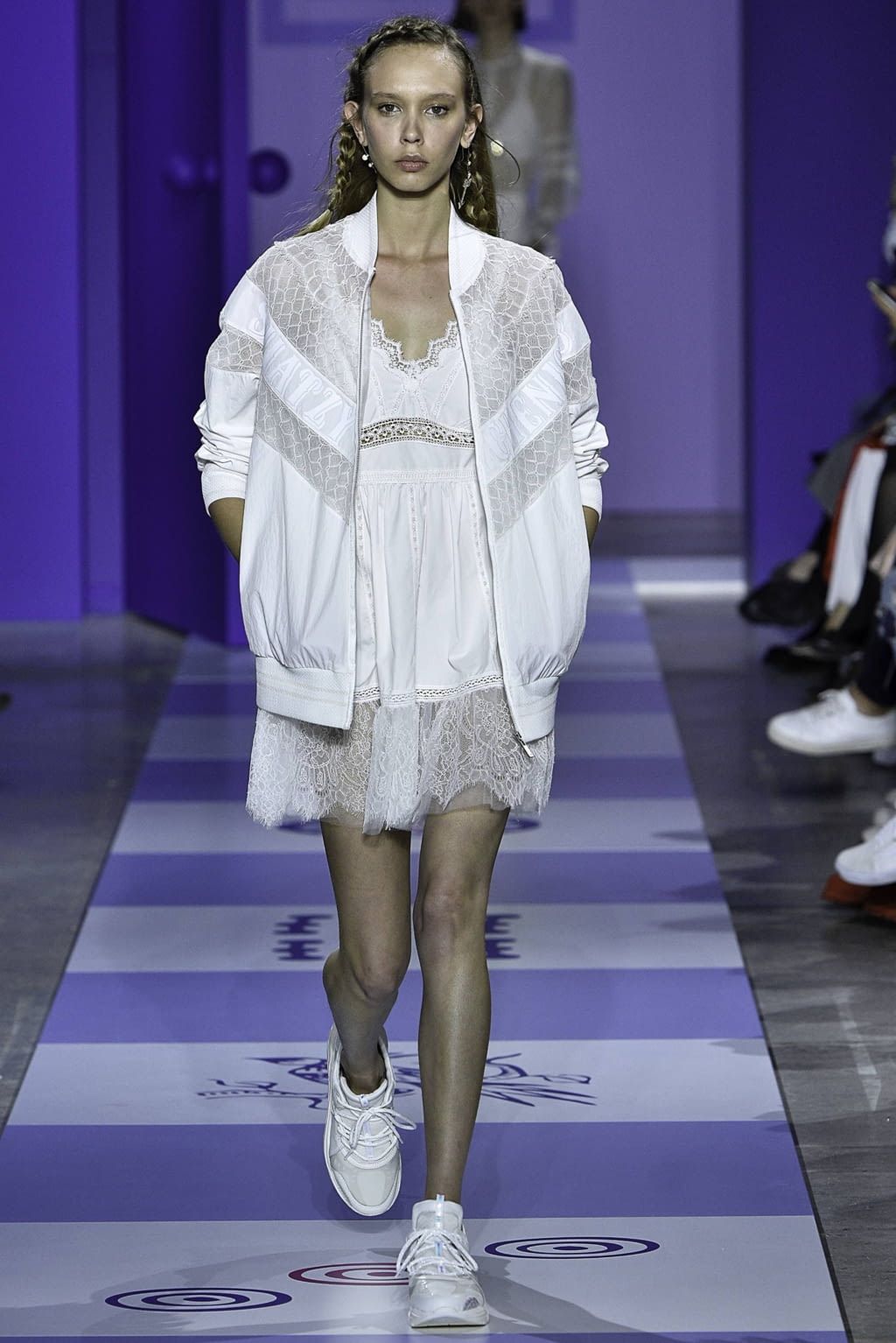 Fashion Week Paris Spring/Summer 2019 look 2 from the Shiatzy Chen collection womenswear