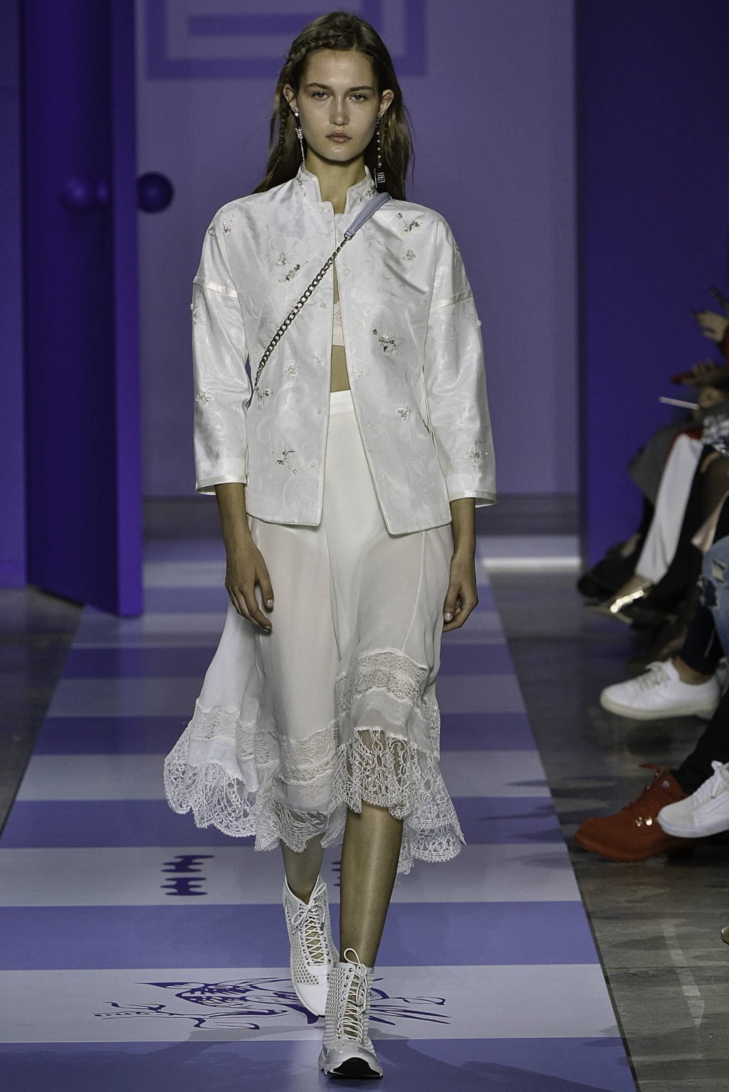 Fashion Week Paris Spring/Summer 2019 look 23 from the Shiatzy Chen collection 女装