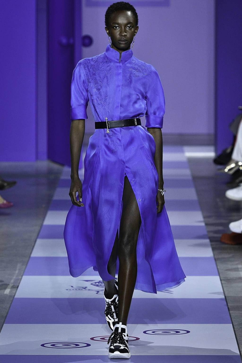 Fashion Week Paris Spring/Summer 2019 look 35 from the Shiatzy Chen collection womenswear