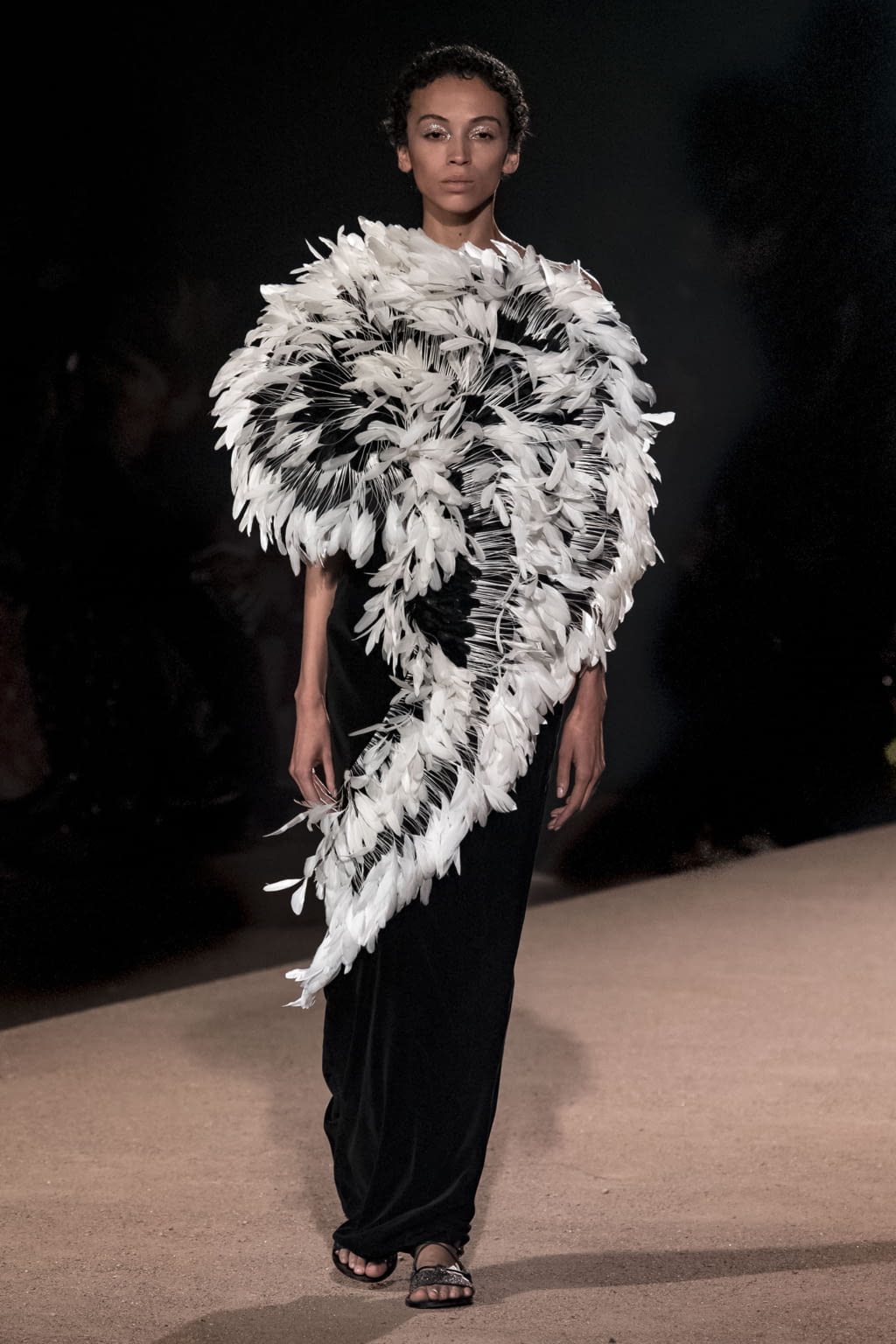 Fashion Week London Spring/Summer 2020 look 7 from the Mary Katrantzou collection womenswear