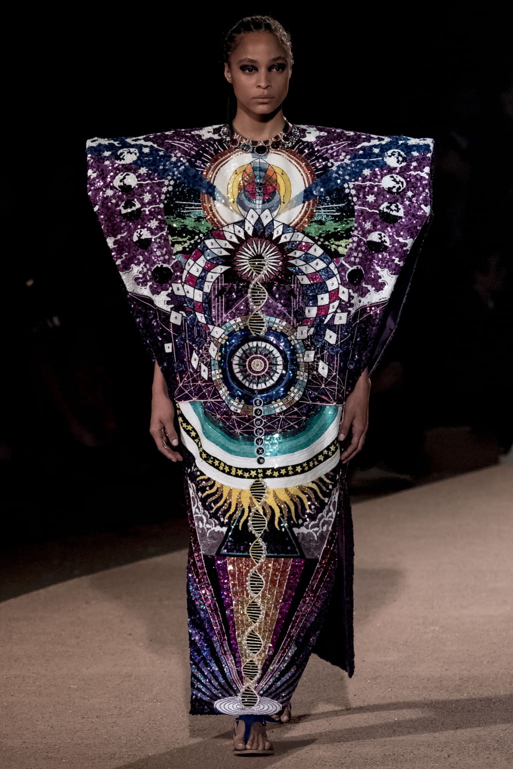 Fashion Week London Spring/Summer 2020 look 28 from the Mary Katrantzou collection womenswear