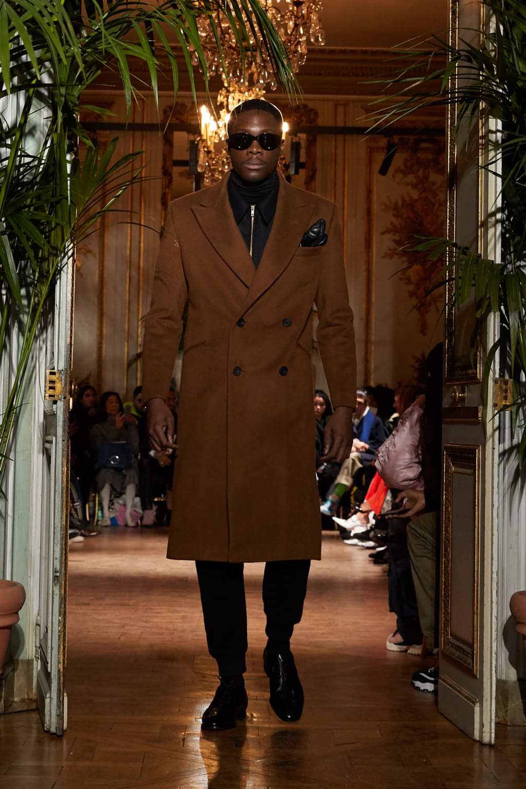 Fashion Week Paris Fall/Winter 2019 look 6 de la collection Casablanca menswear