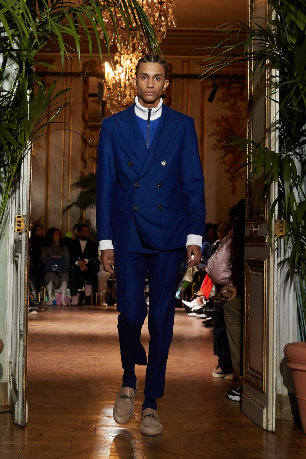 Fashion Week Paris Fall/Winter 2019 look 7 de la collection Casablanca menswear