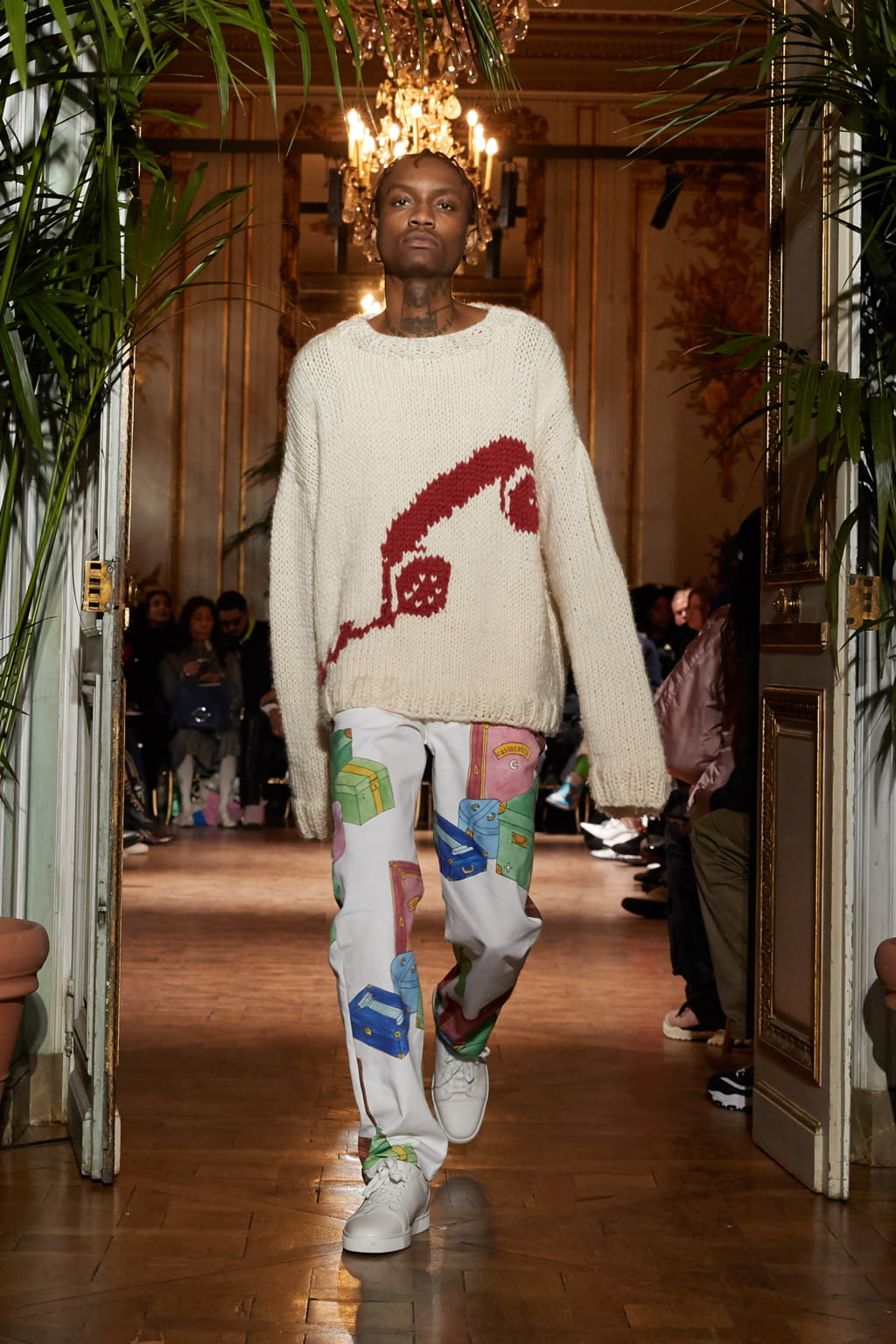 Fashion Week Paris Fall/Winter 2019 look 11 from the Casablanca collection 男装