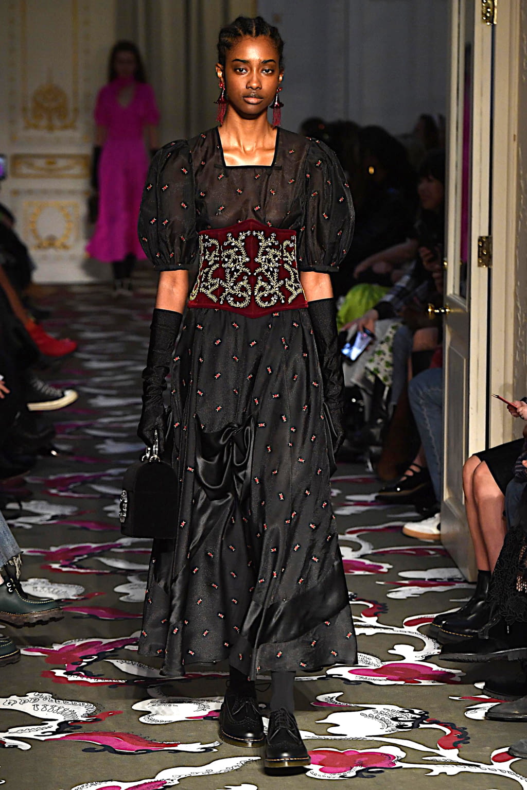 Fashion Week London Fall/Winter 2020 look 16 de la collection Shrimps womenswear