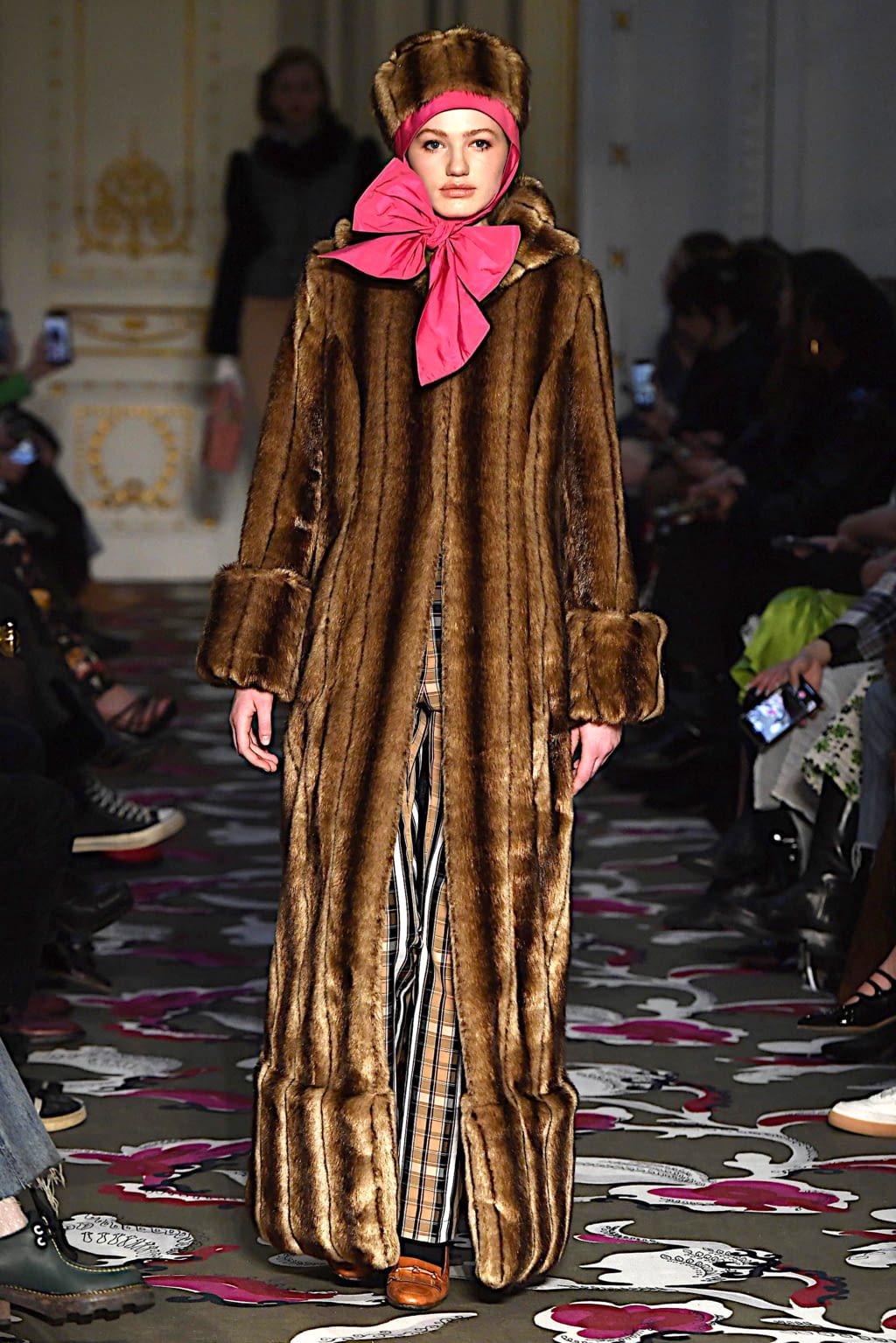 Fashion Week London Fall/Winter 2020 look 20 from the Shrimps collection 女装