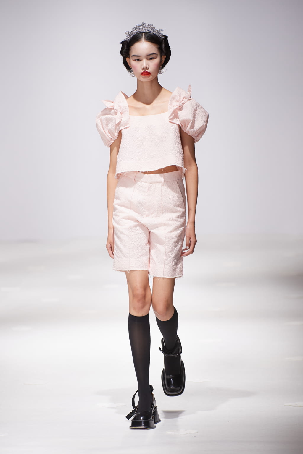 Fashion Week Milan Spring/Summer 2020 look 12 from the SHUSHU/TONG collection womenswear