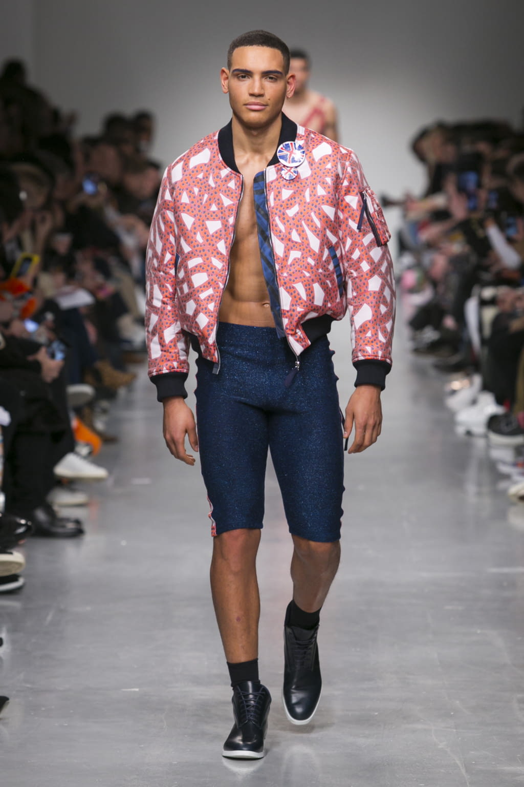 Fashion Week London Fall/Winter 2017 look 1 from the Sibling collection menswear