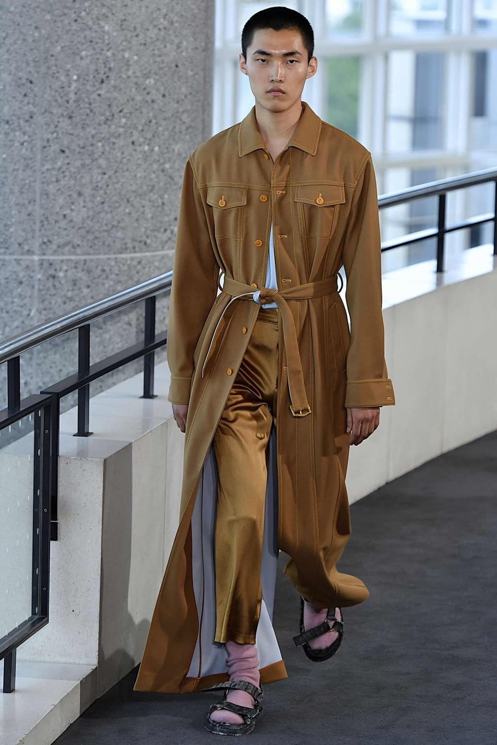 Fashion Week Paris Spring/Summer 2020 look 6 from the Sies Marjan collection menswear
