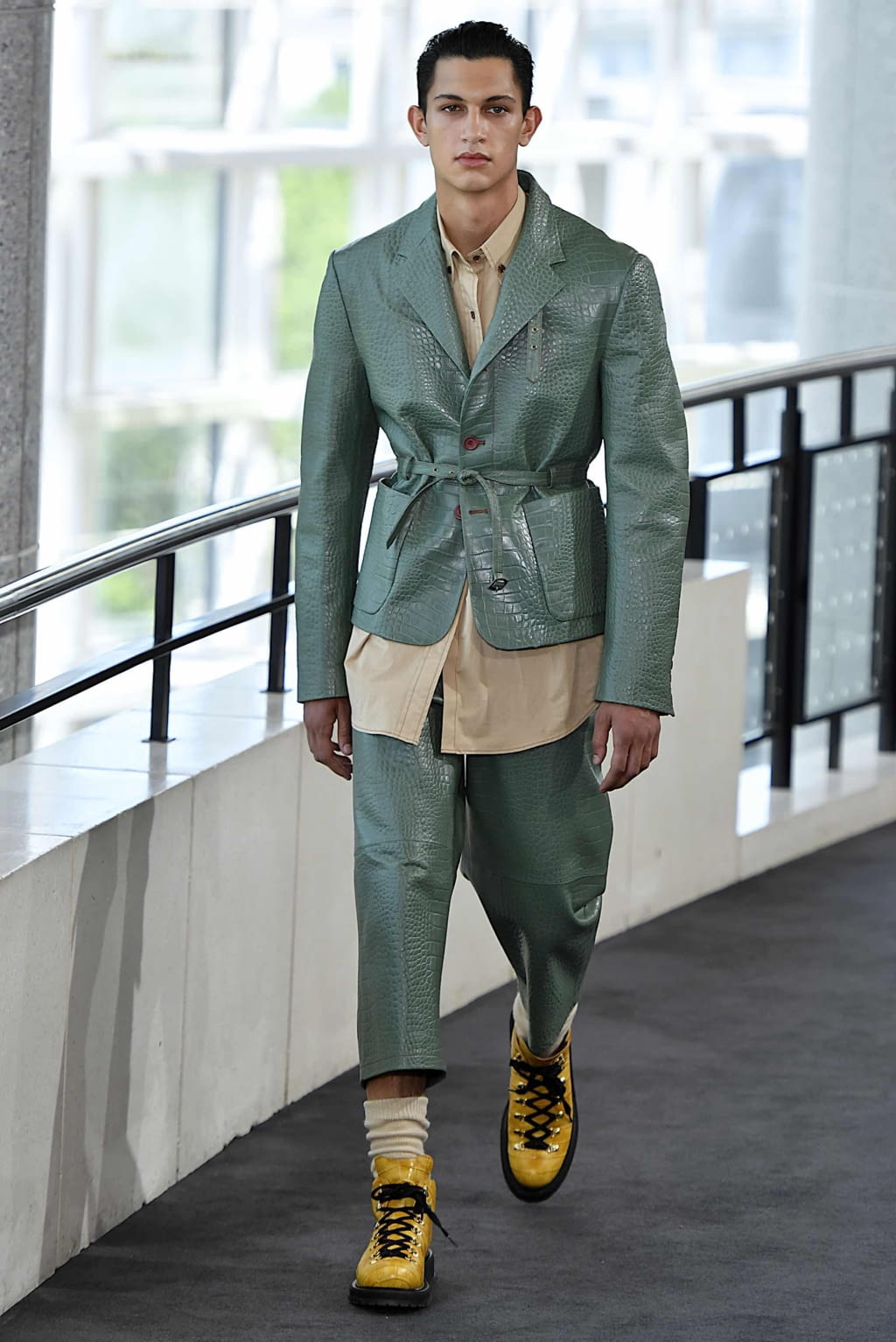Fashion Week Paris Spring/Summer 2020 look 21 from the Sies Marjan collection menswear