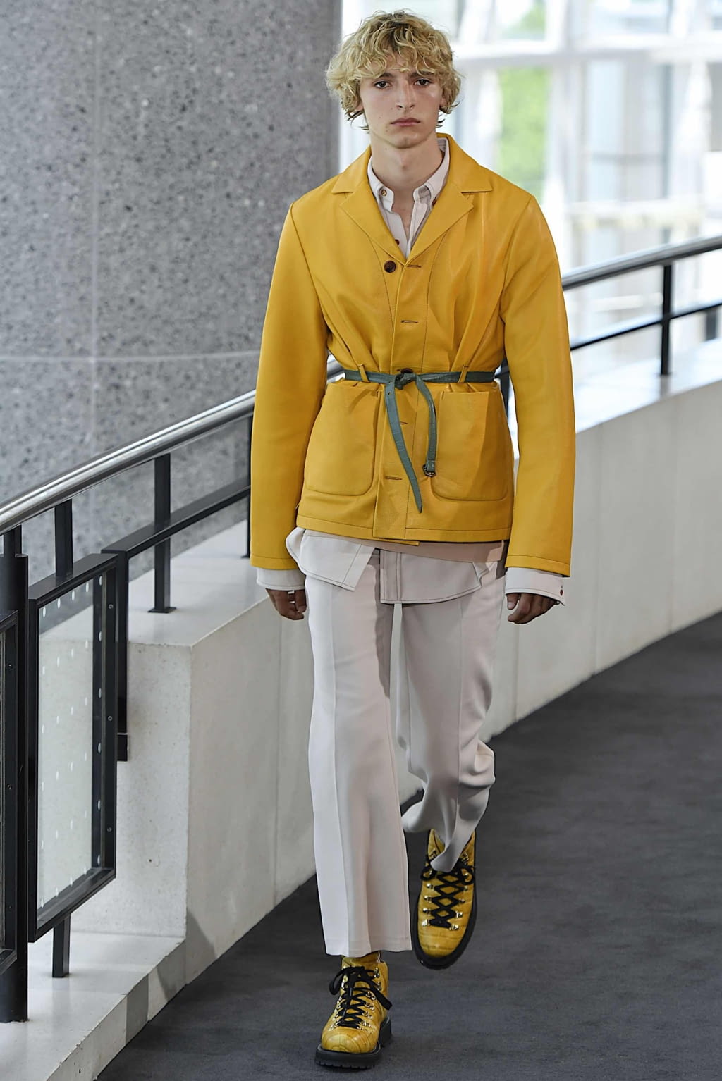 Fashion Week Paris Spring/Summer 2020 look 22 from the Sies Marjan collection menswear