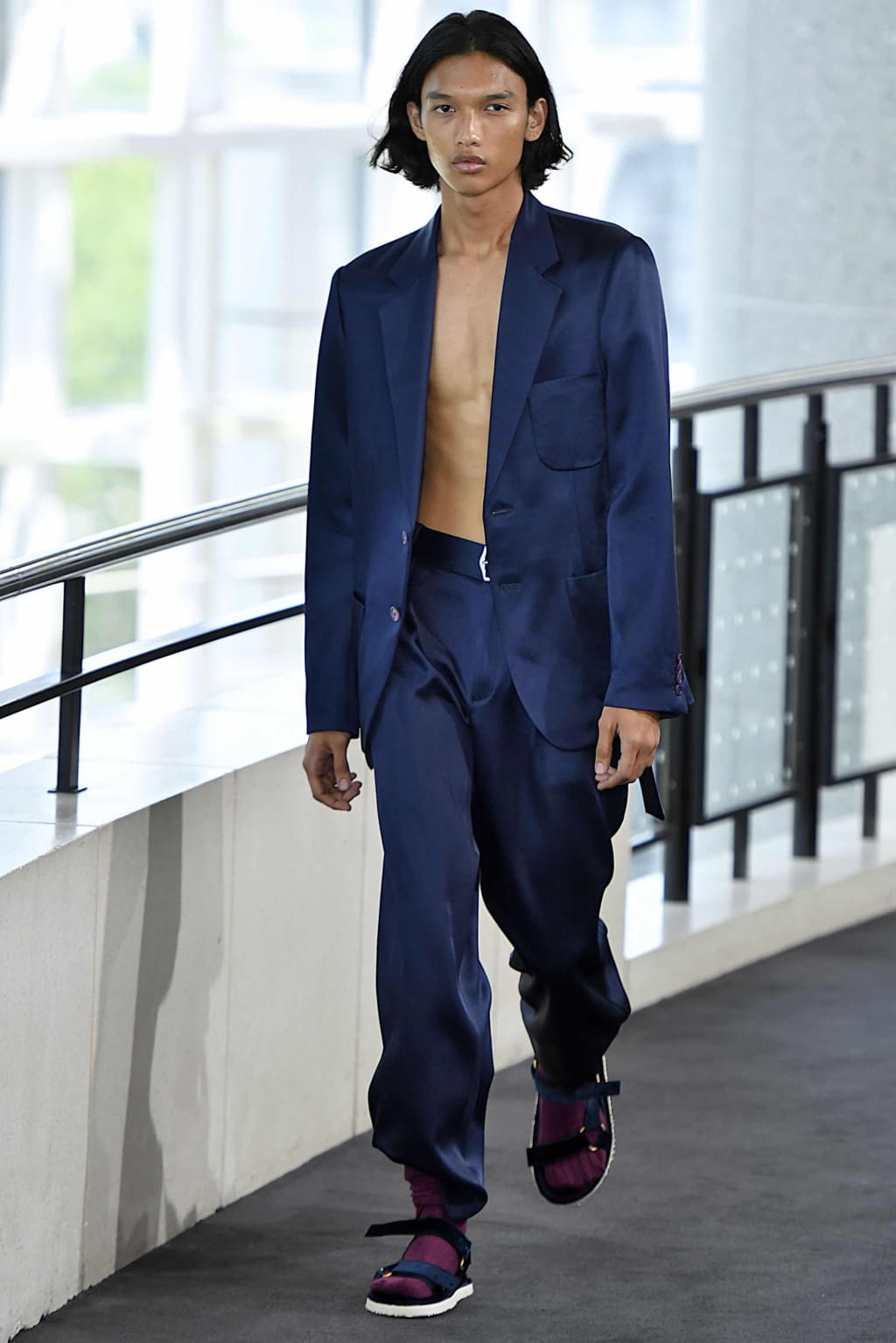 Fashion Week Paris Spring/Summer 2020 look 32 from the Sies Marjan collection 男装